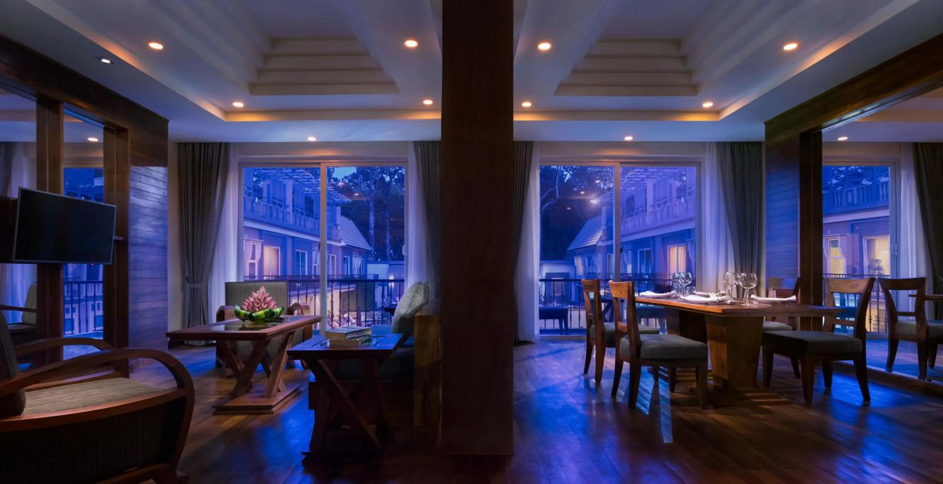 Communal lounge/ TV room in J7 Angkor Hotel