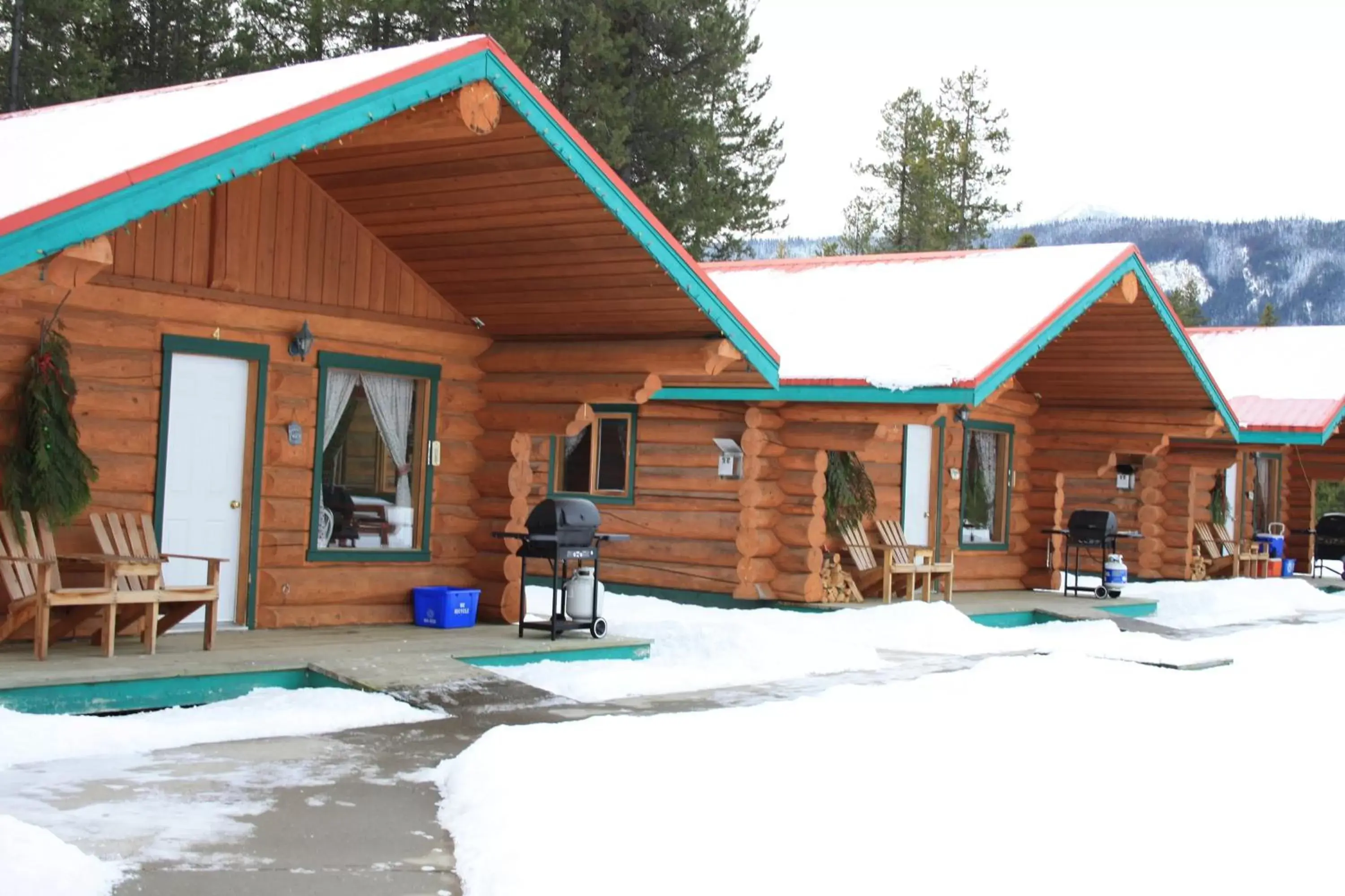 Facade/entrance, Property Building in Twin Peaks Resort