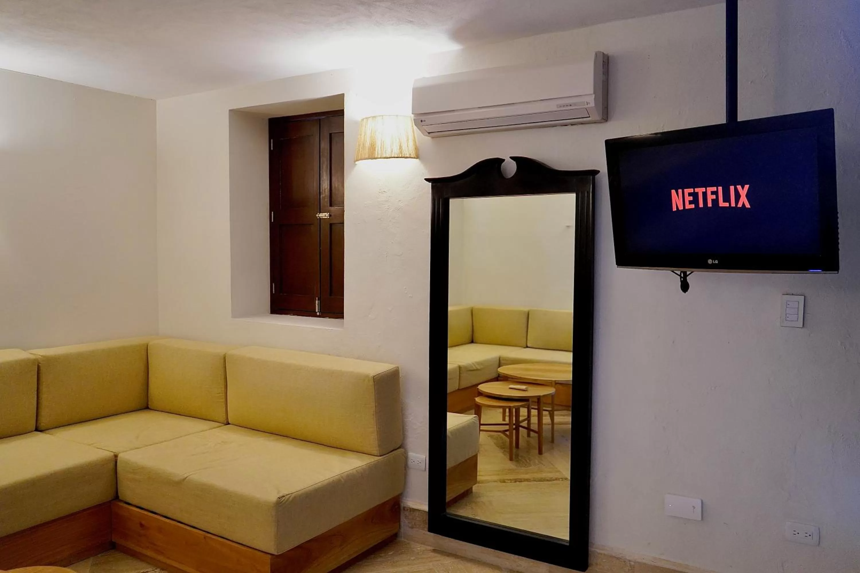 TV and multimedia, TV/Entertainment Center in Villa Merida Boutique Hotel