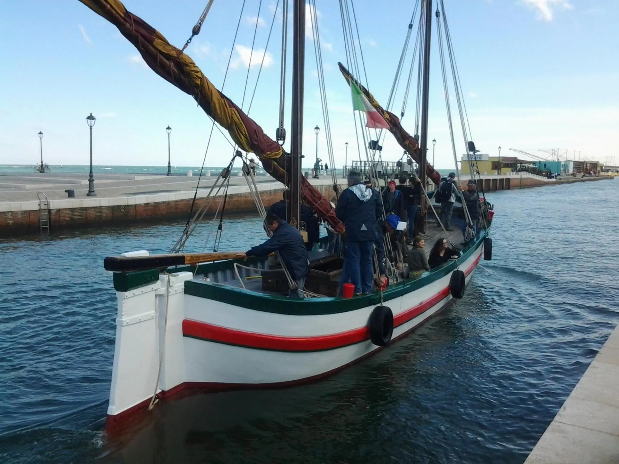 Neighbourhood in Miramare Hotel Ristorante Convegni