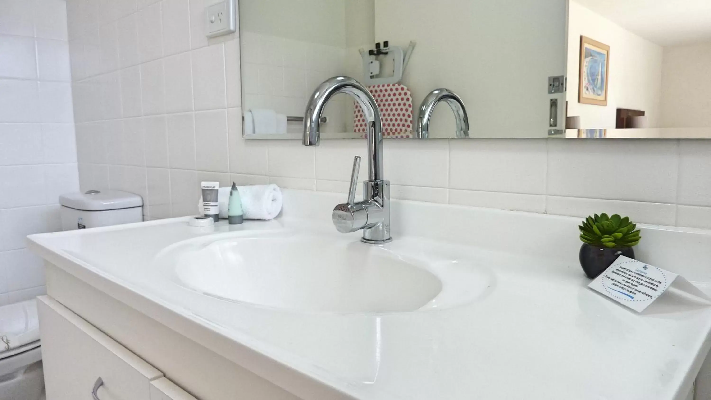 Bathroom in Jadran Motel & El Jays Holiday Lodge