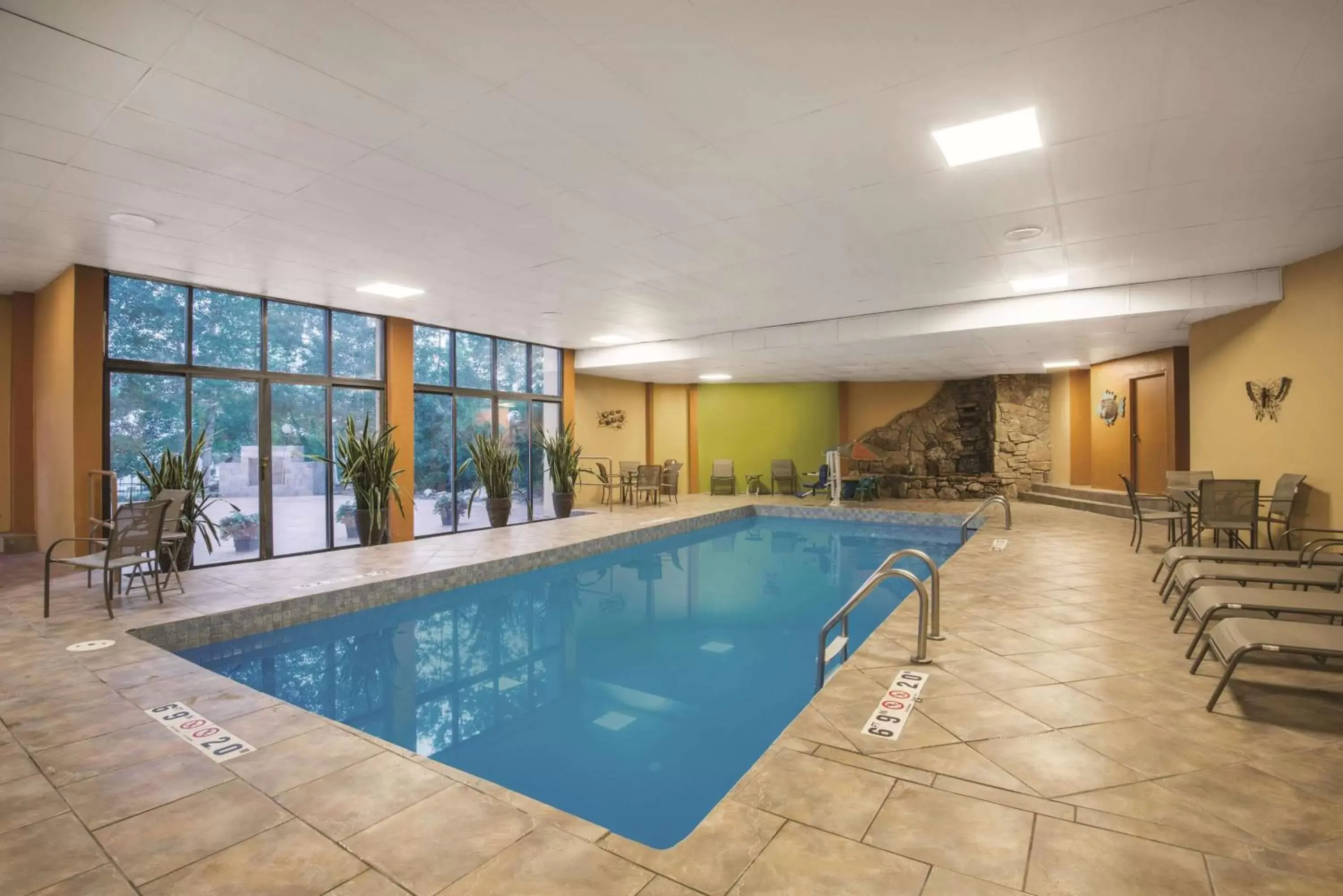 On site, Swimming Pool in La Quinta by Wyndham Silverthorne - Summit Co