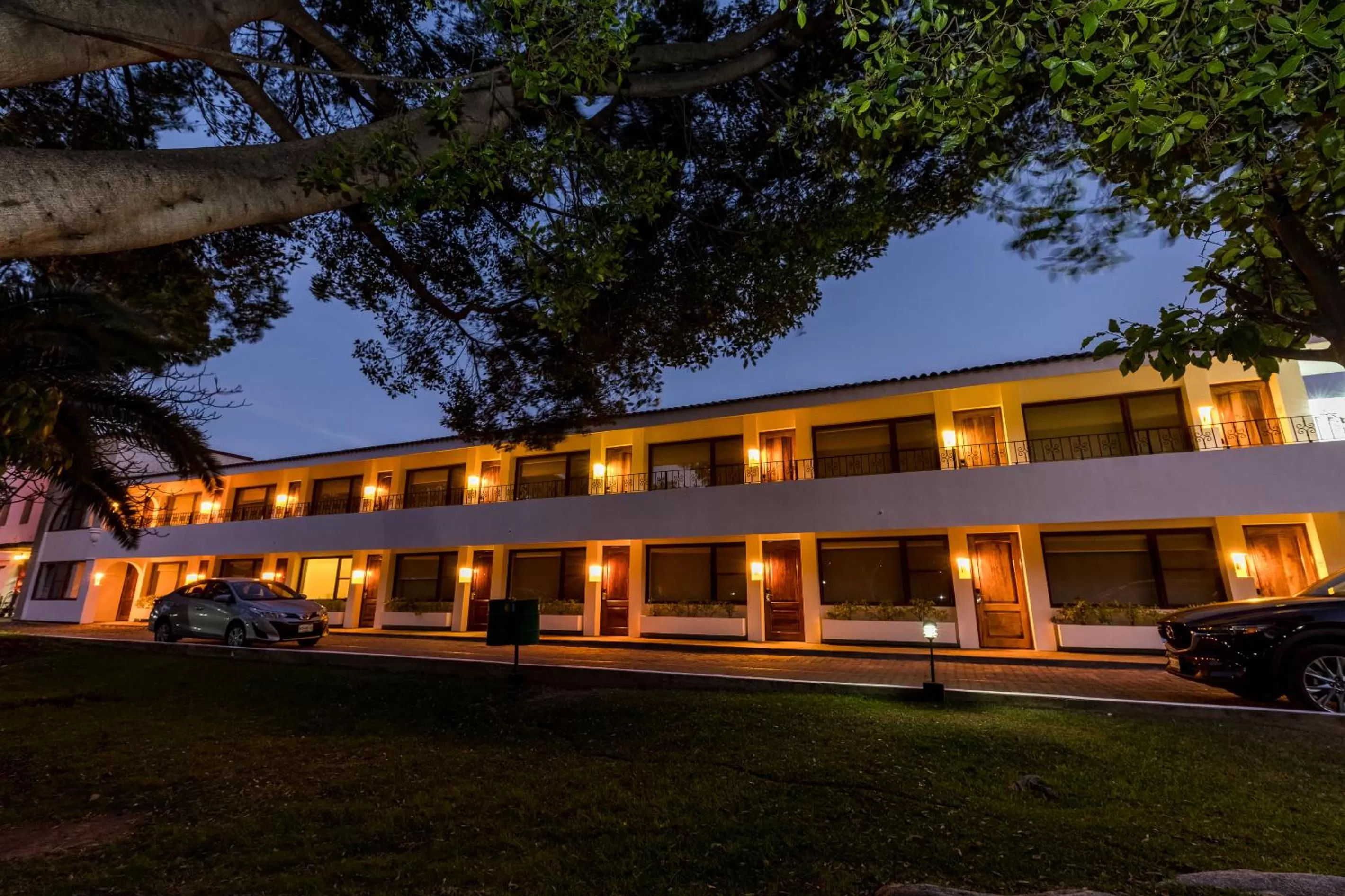 Property building in Mision De Los Angeles