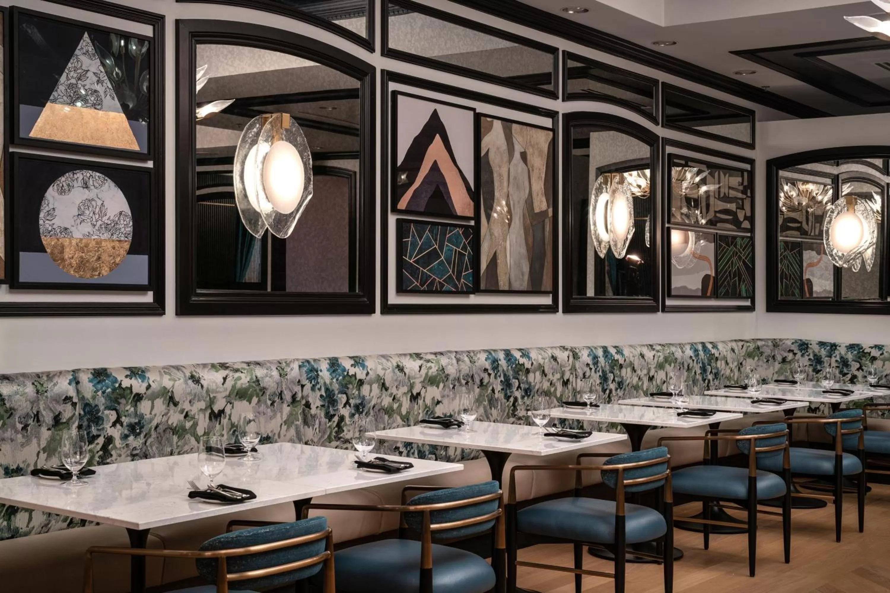 Restaurant/places to eat in Grand Bohemian Orlando, Autograph Collection