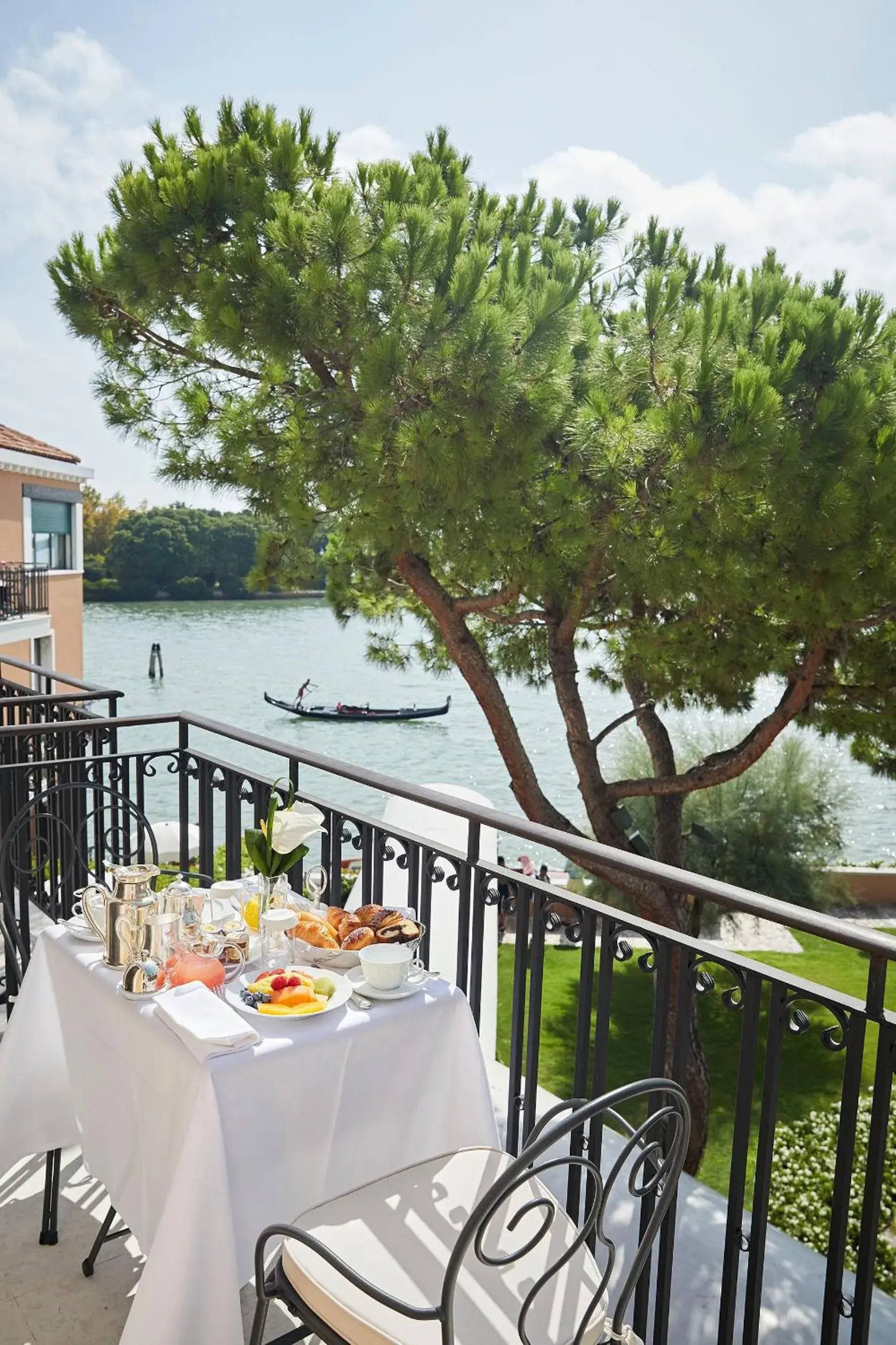 Balcony/Terrace, Restaurant/Places to Eat in Hotel Cipriani, A Belmond Hotel, Venice