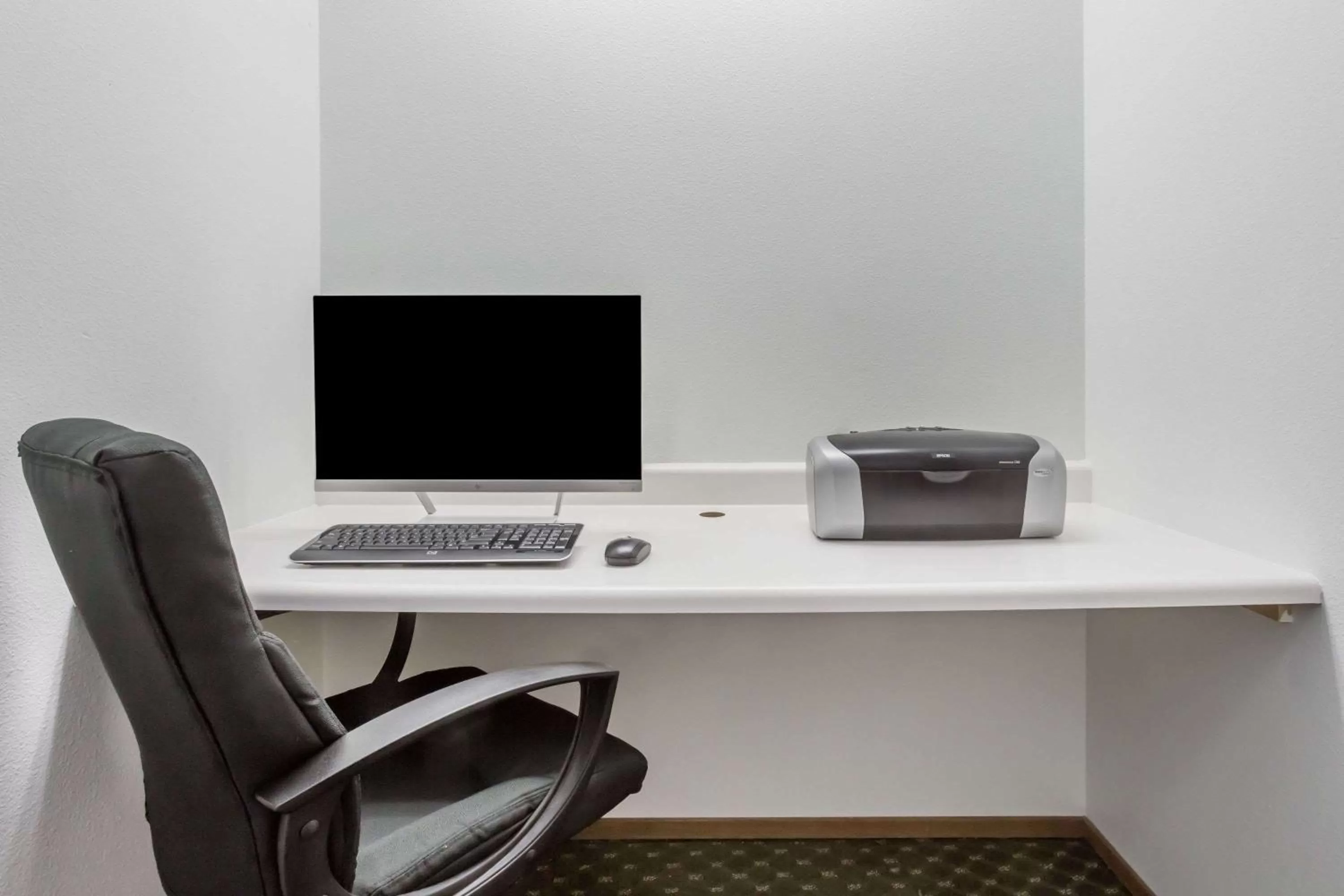 On site in Super 8 by Wyndham Cloverdale Wine Country