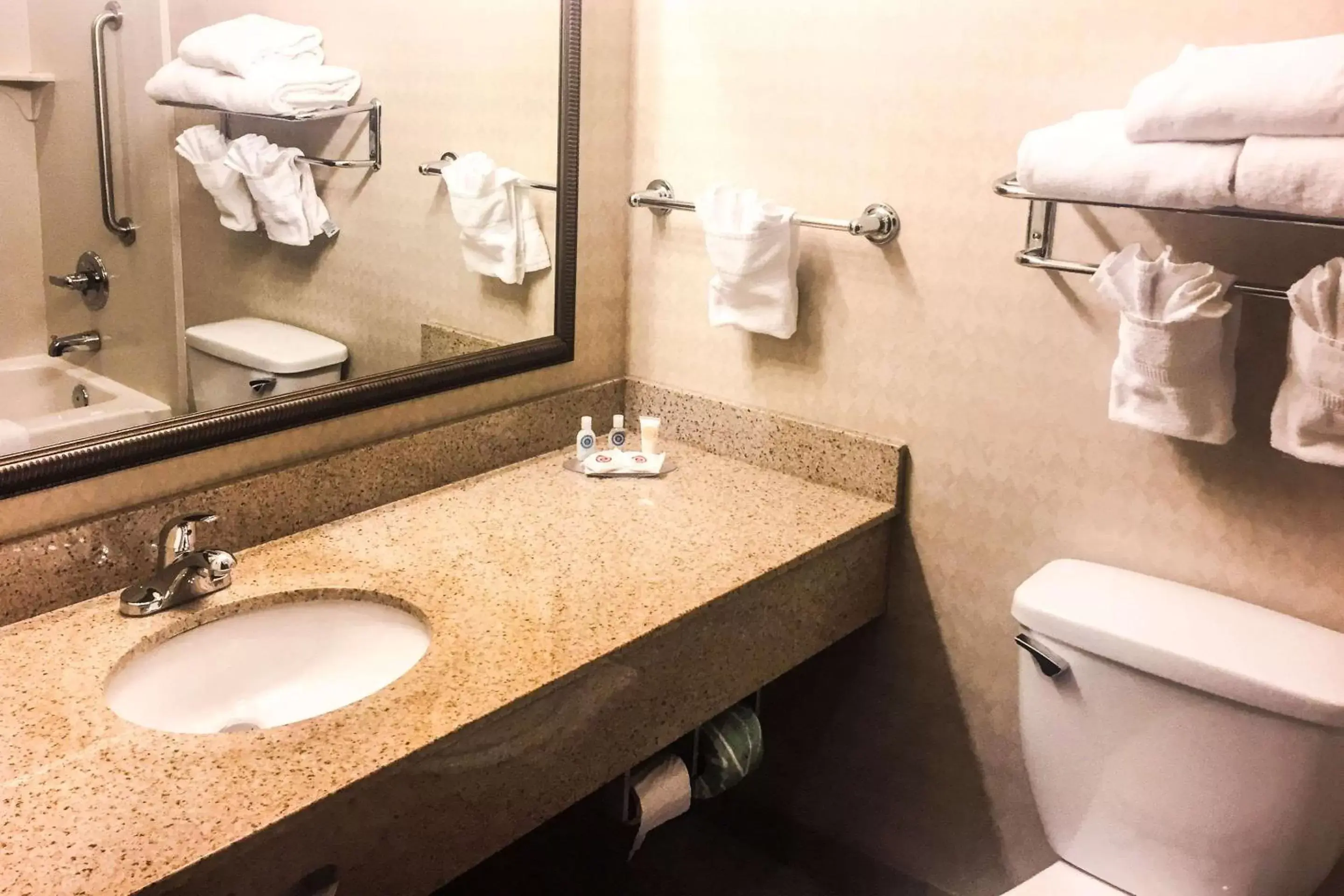 Bathroom in Comfort Inn & Suites Harrisonville