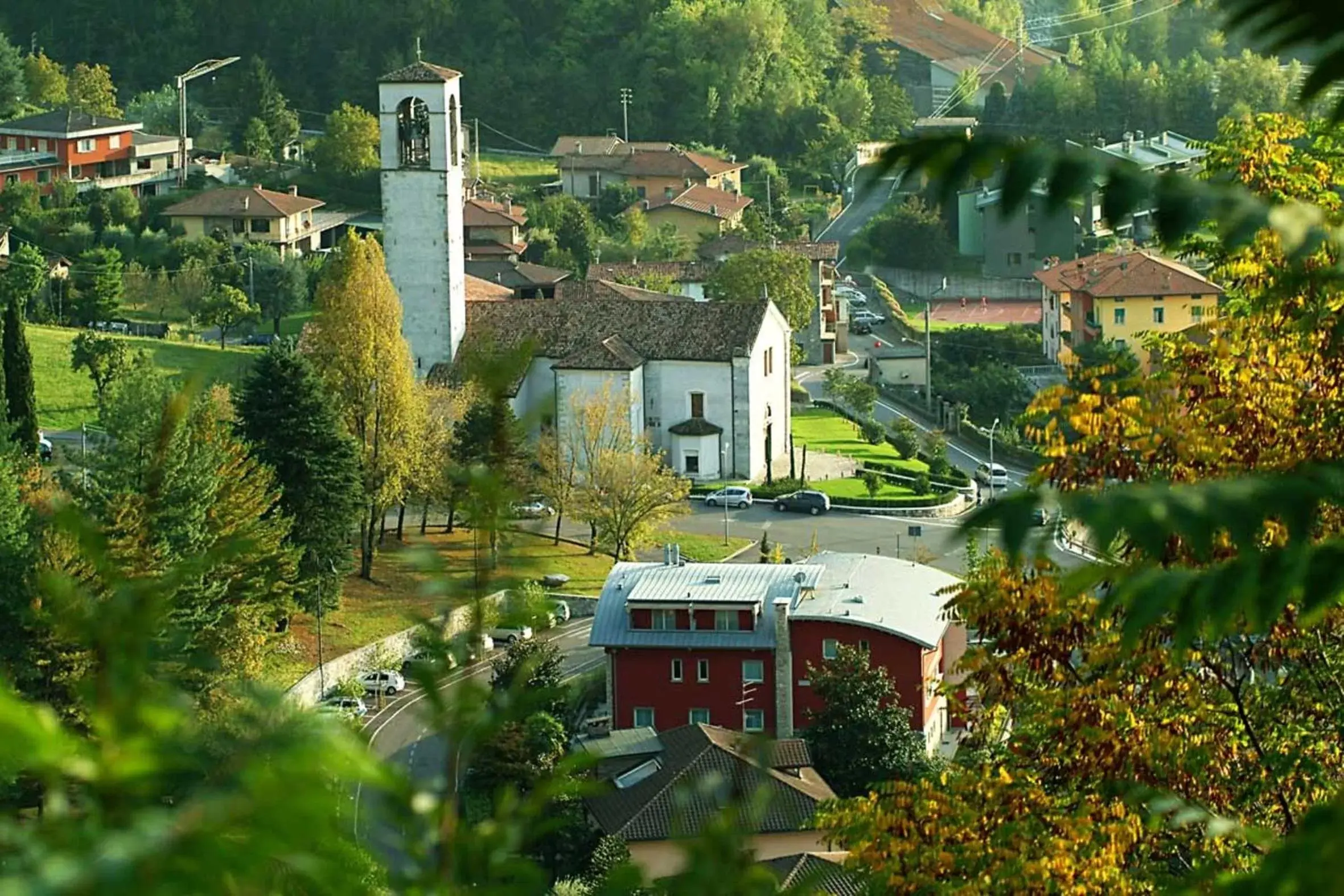 Property building, Bird's-eye View in Lake Hotel La Pieve