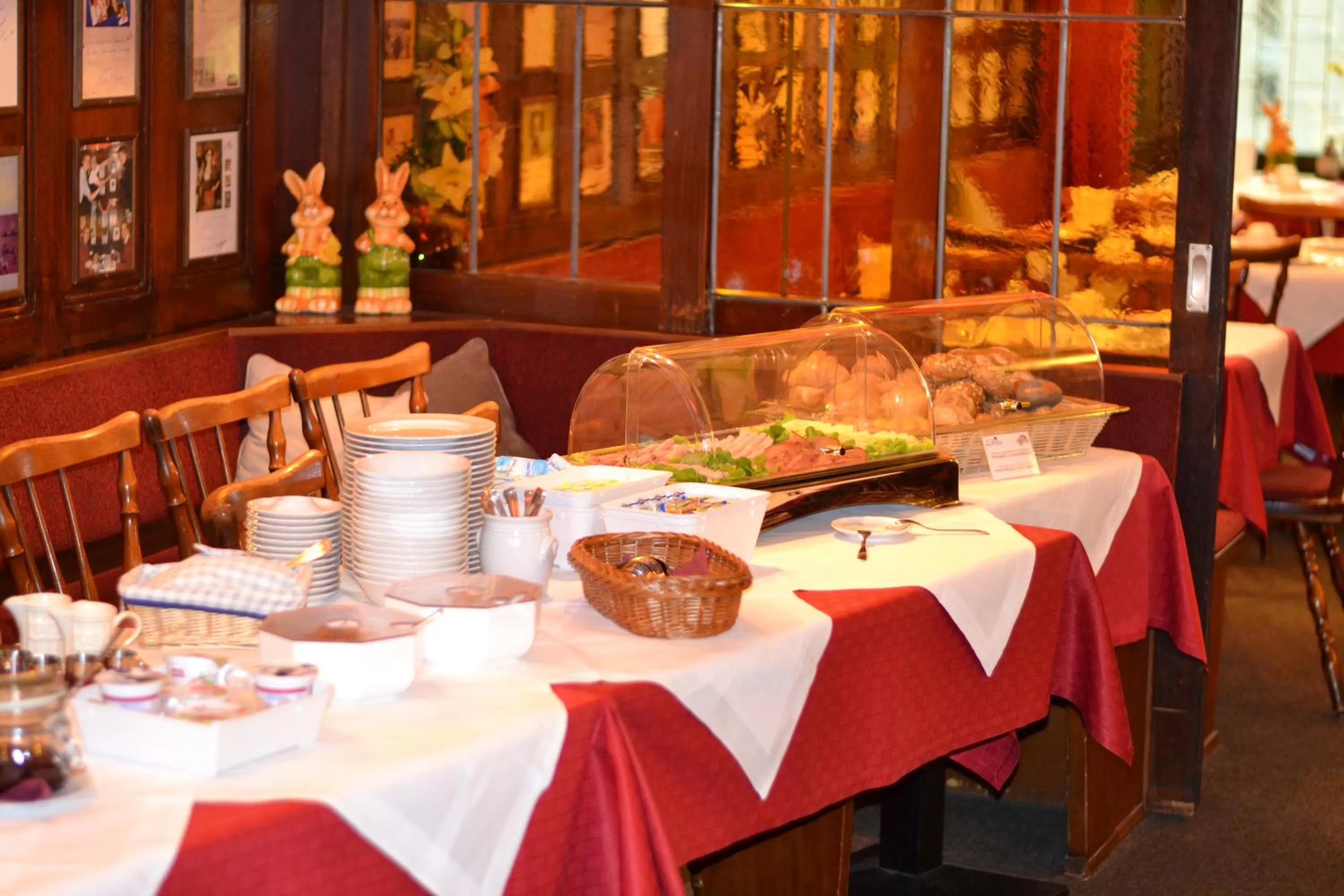 Breakfast, Restaurant/Places to Eat in Gasthaus Löwen