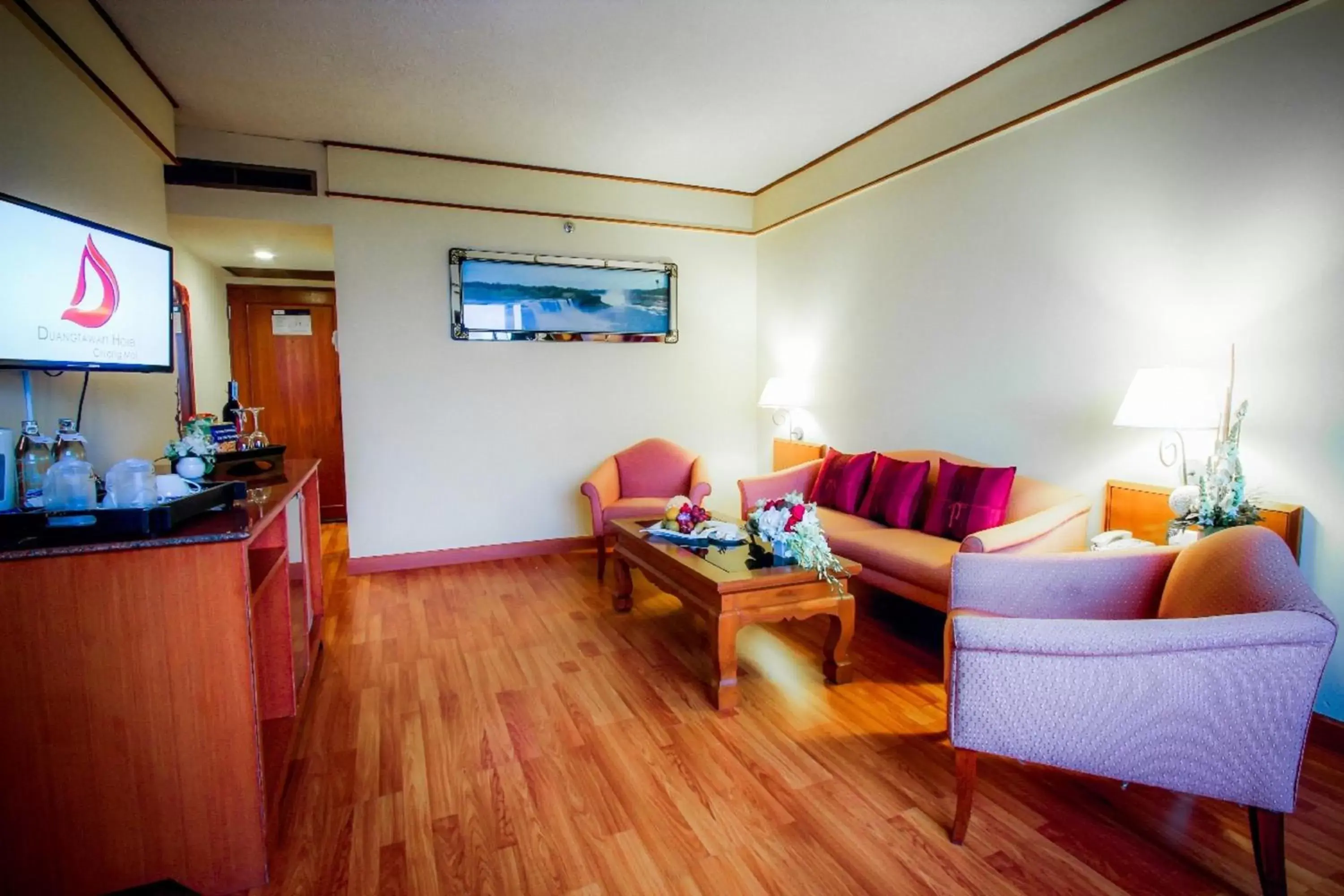 Living room, Lounge/Bar in Duangtawan Hotel Chiang Mai -SHA Extra Plus