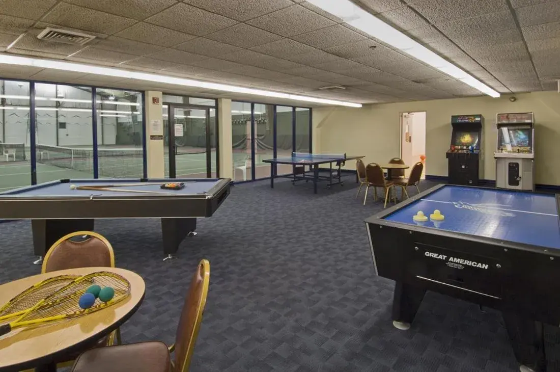 Area and facilities, Billiards in The Cove at Yarmouth