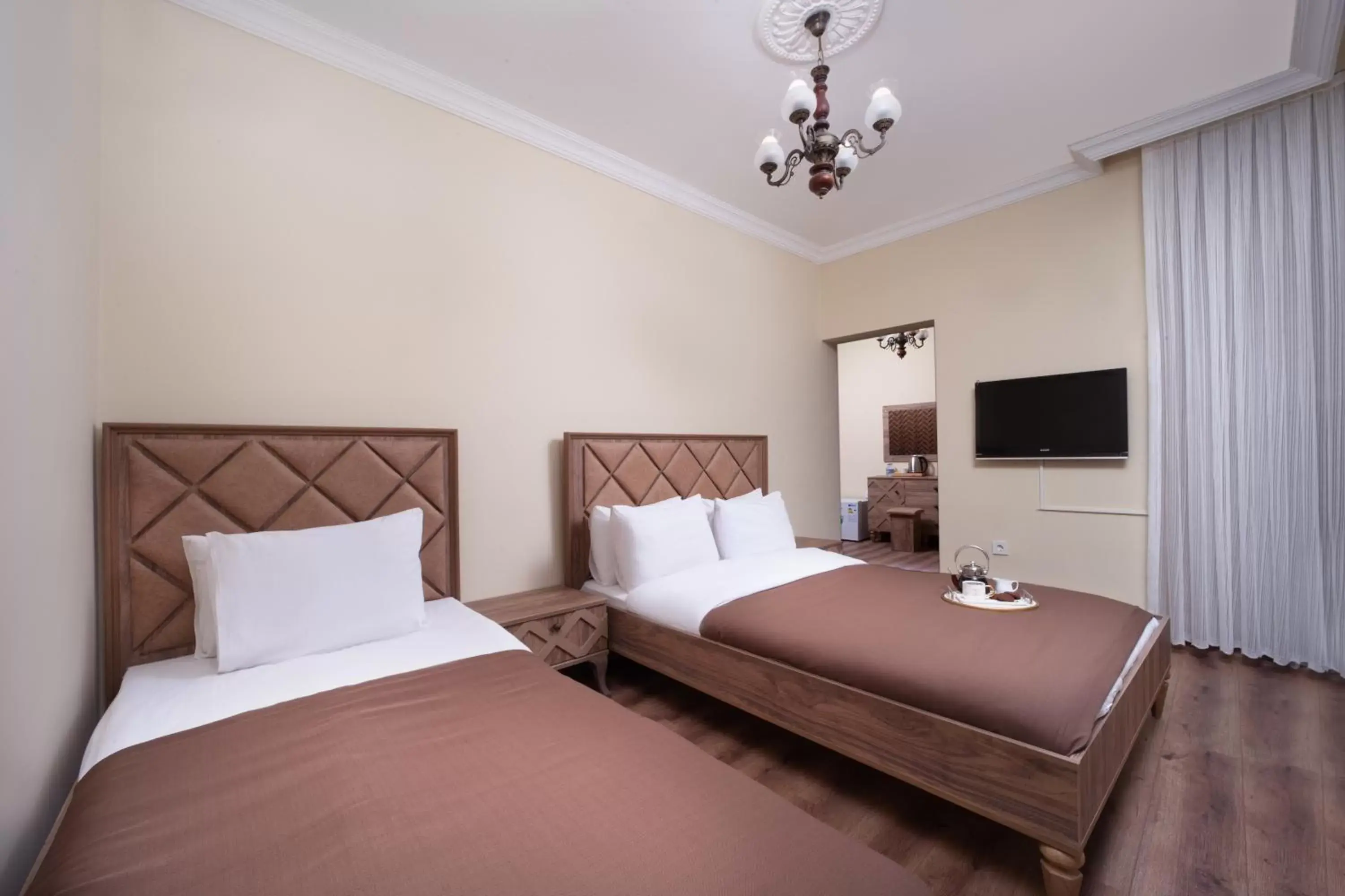 Bed in taxim cool Bed in taxim cool