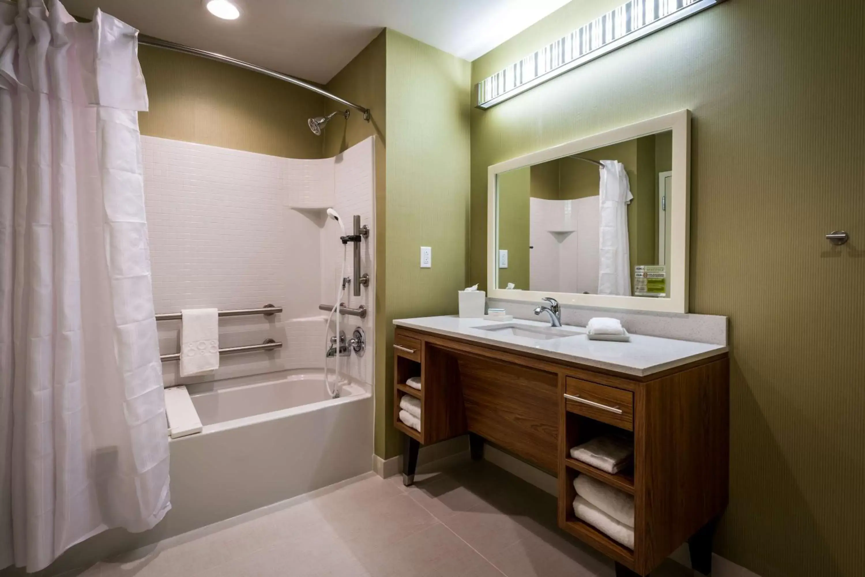 Bathroom in Home2 Suites by Hilton Gulfport I-10