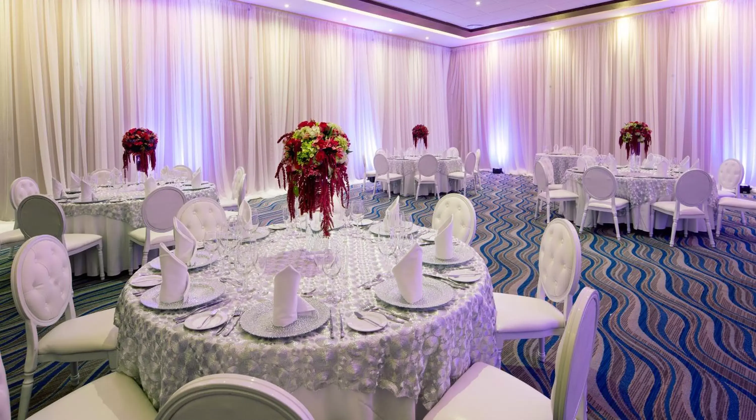 Banquet/Function facilities, Banquet Facilities in Royalton Riviera Cancun, An Autograph Collection All-Inclusive Resort & Casino