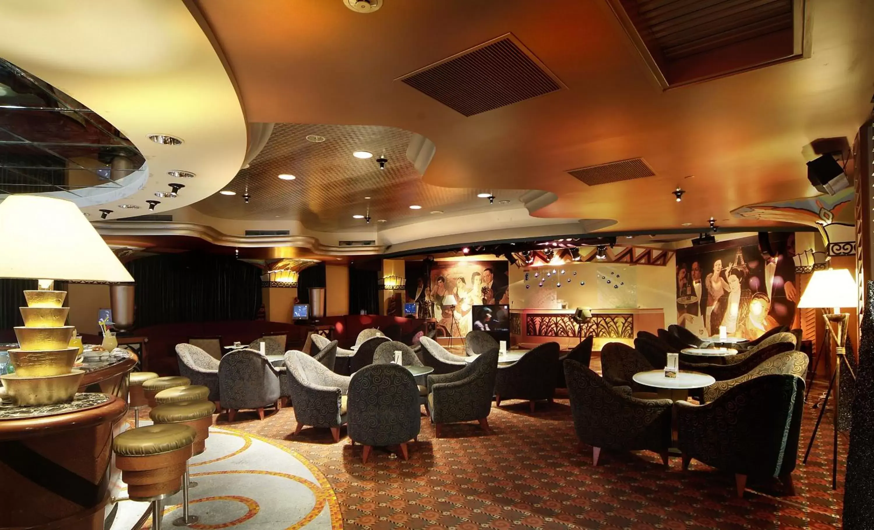 Lounge or bar in Lakeshore Hotel Hsinchu