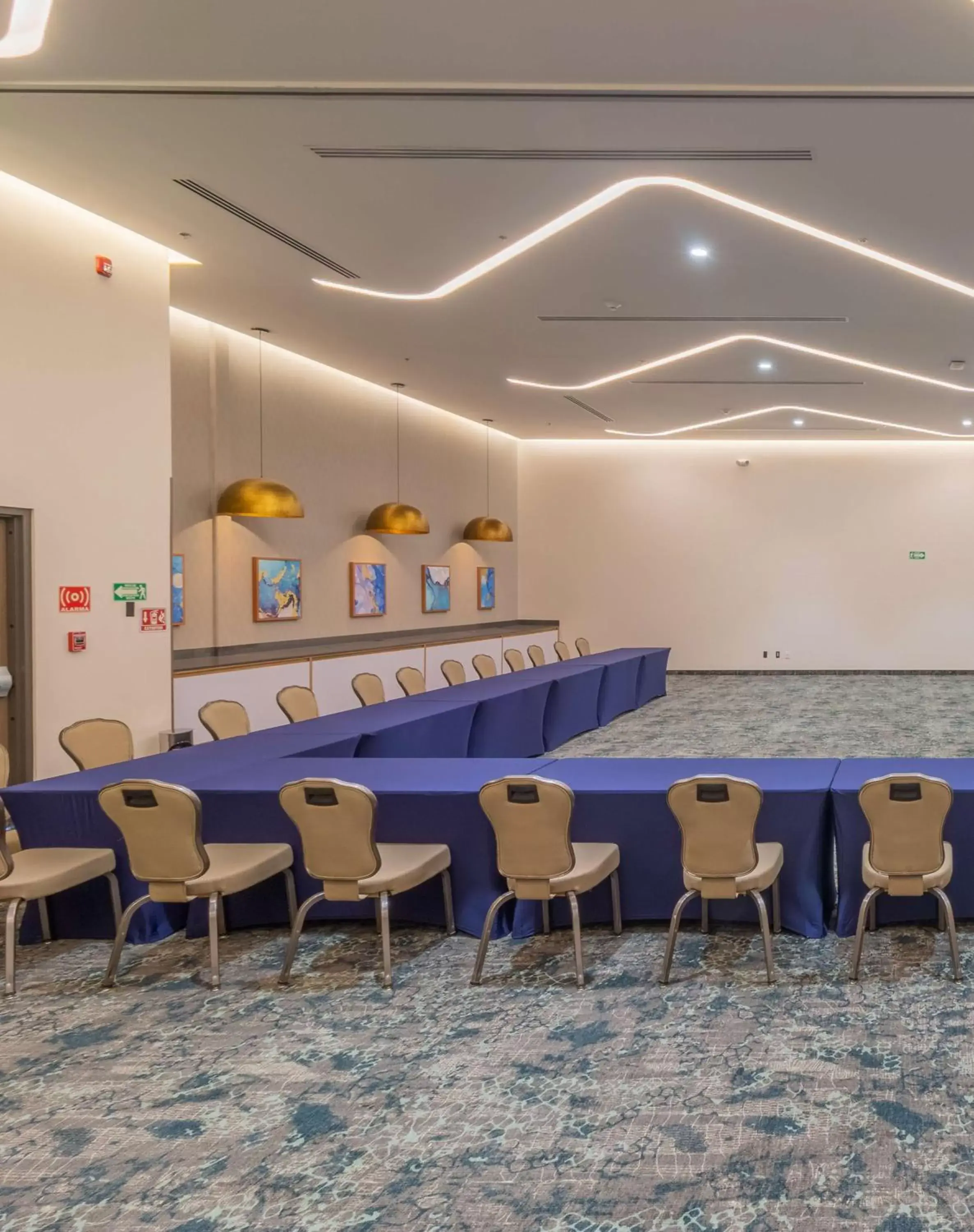Meeting/conference room in Hampton by Hilton Aguascalientes Downtown