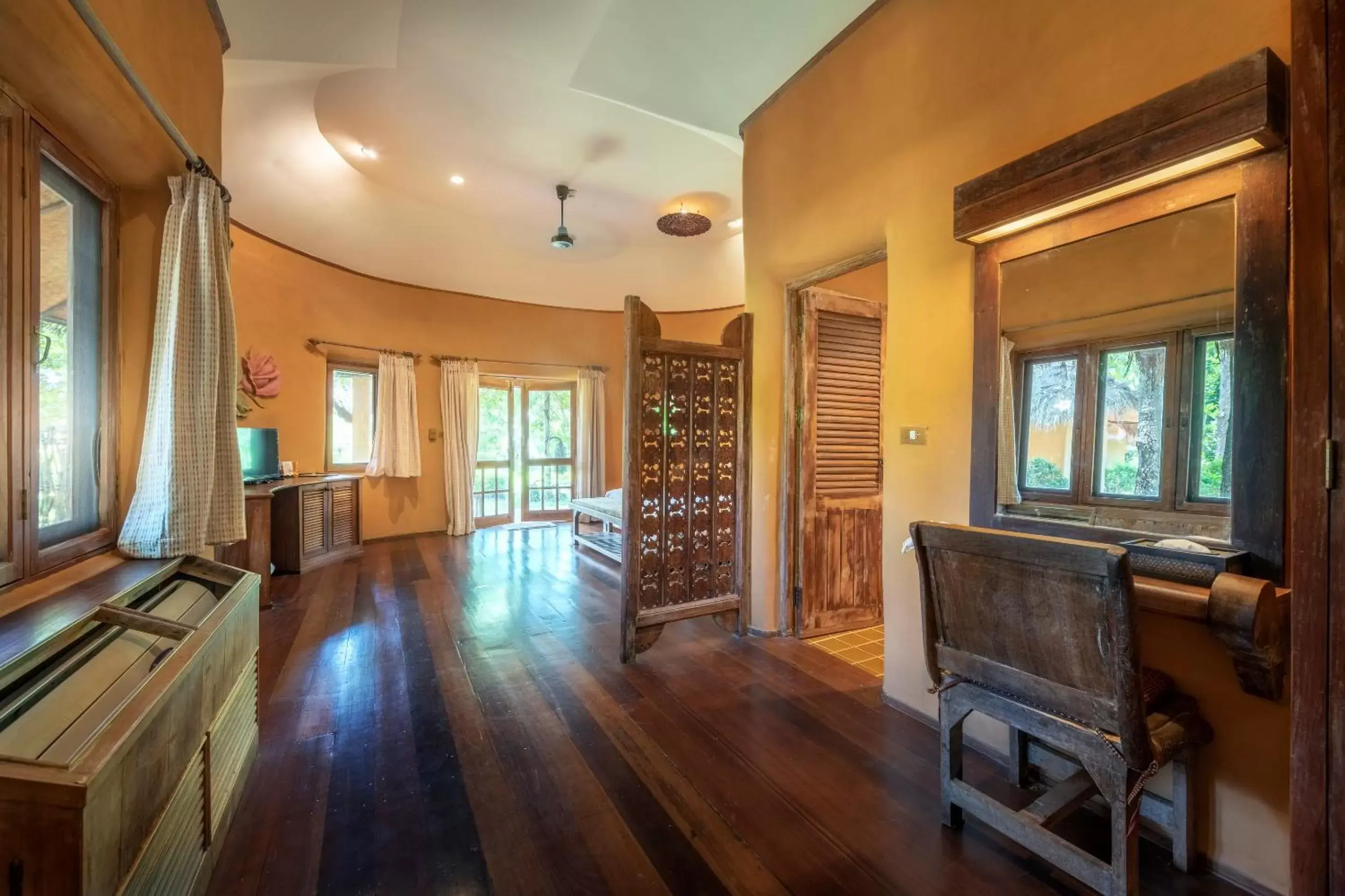 Bedroom, Seating Area in Vana Varin Resort