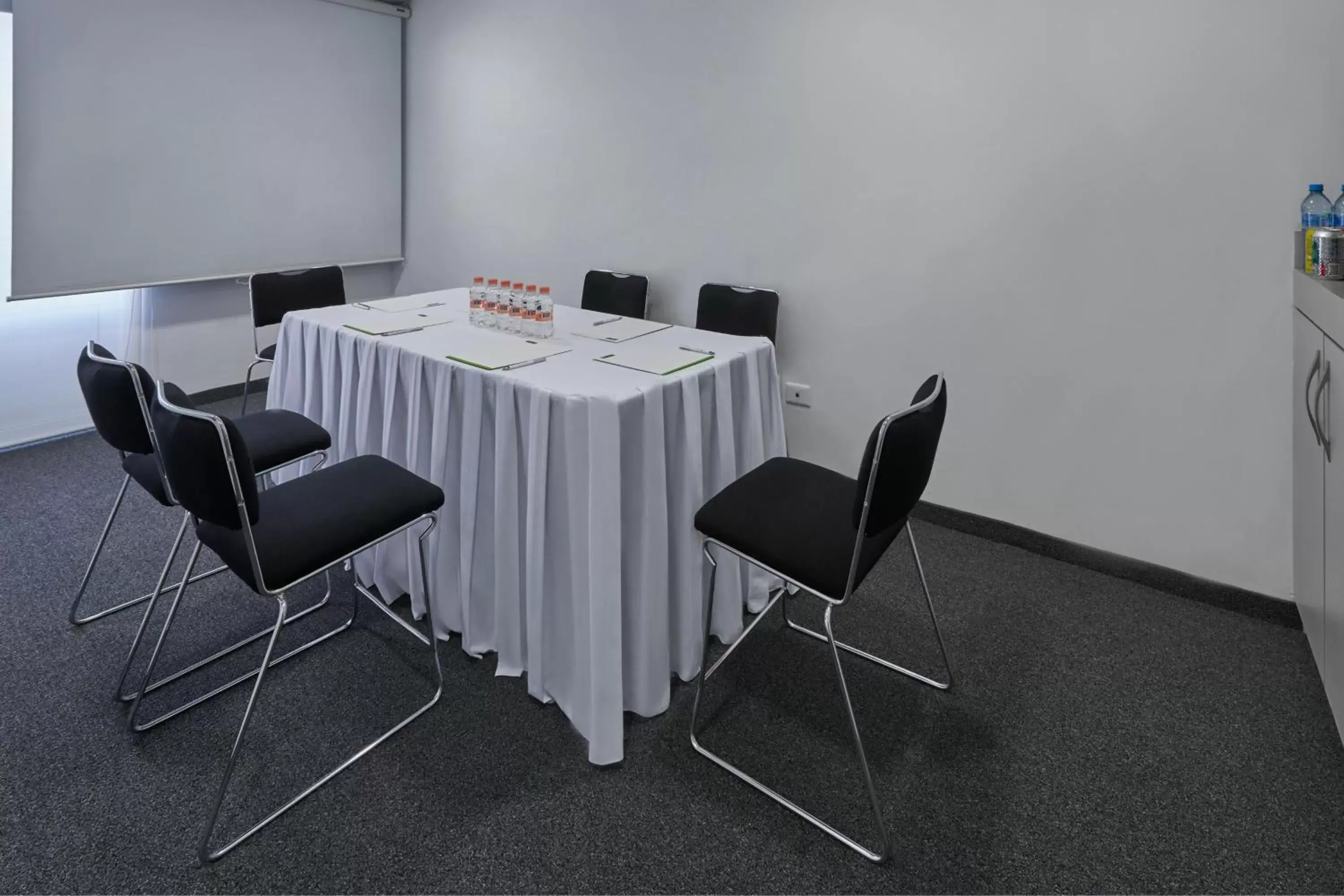 Meeting/conference room in City Express Junior by Marriott Guadalajara Periferico Sur