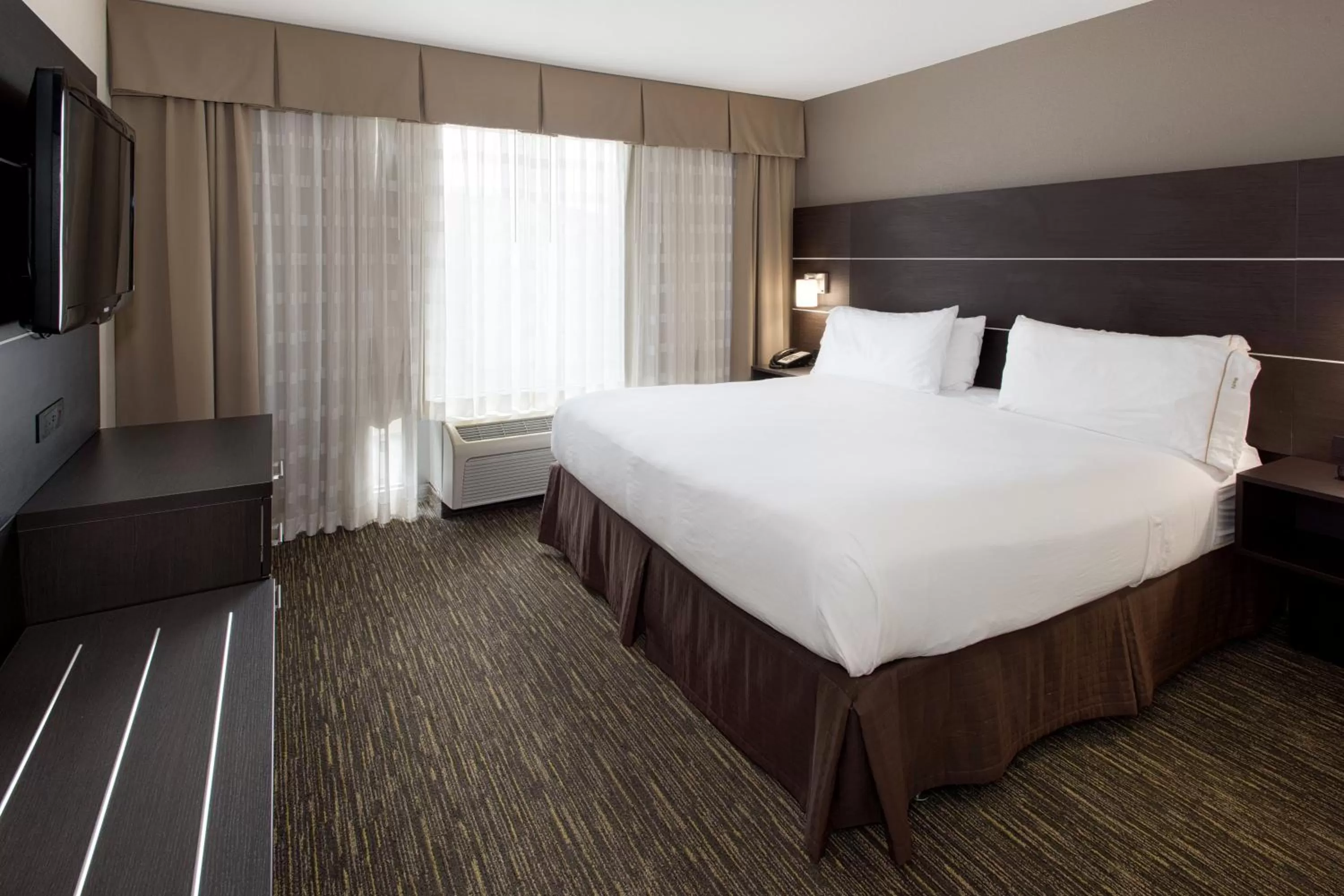 King Room - Hearing Accessible in Holiday Inn Express & Suites East Wichita I-35 Andover, an IHG Hotel