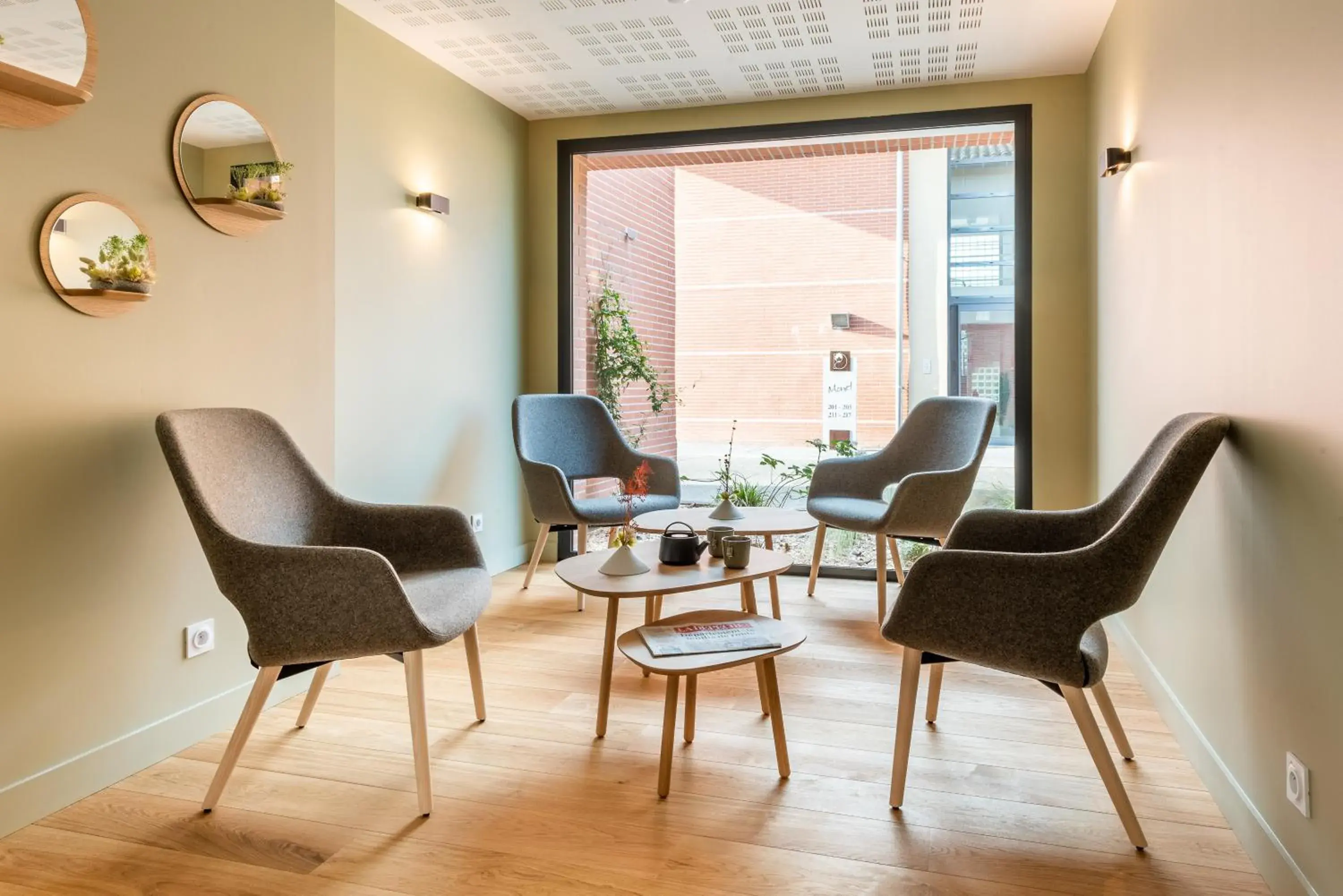 Living room, Seating Area in Residence de Diane - Toulouse