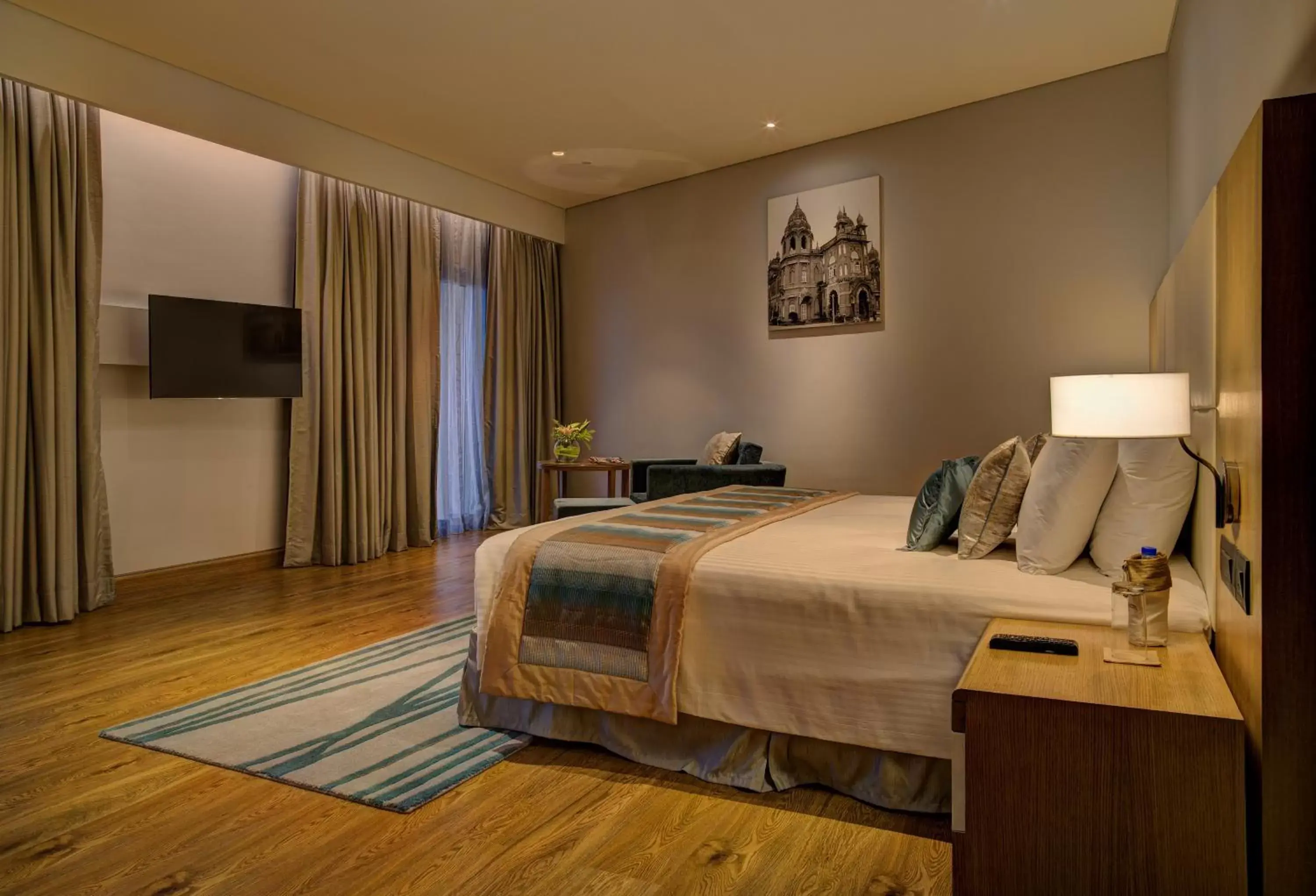 Photo of the whole room, Bed in Gateway Nashik Photo of the whole room, Bed in Gateway Nashik