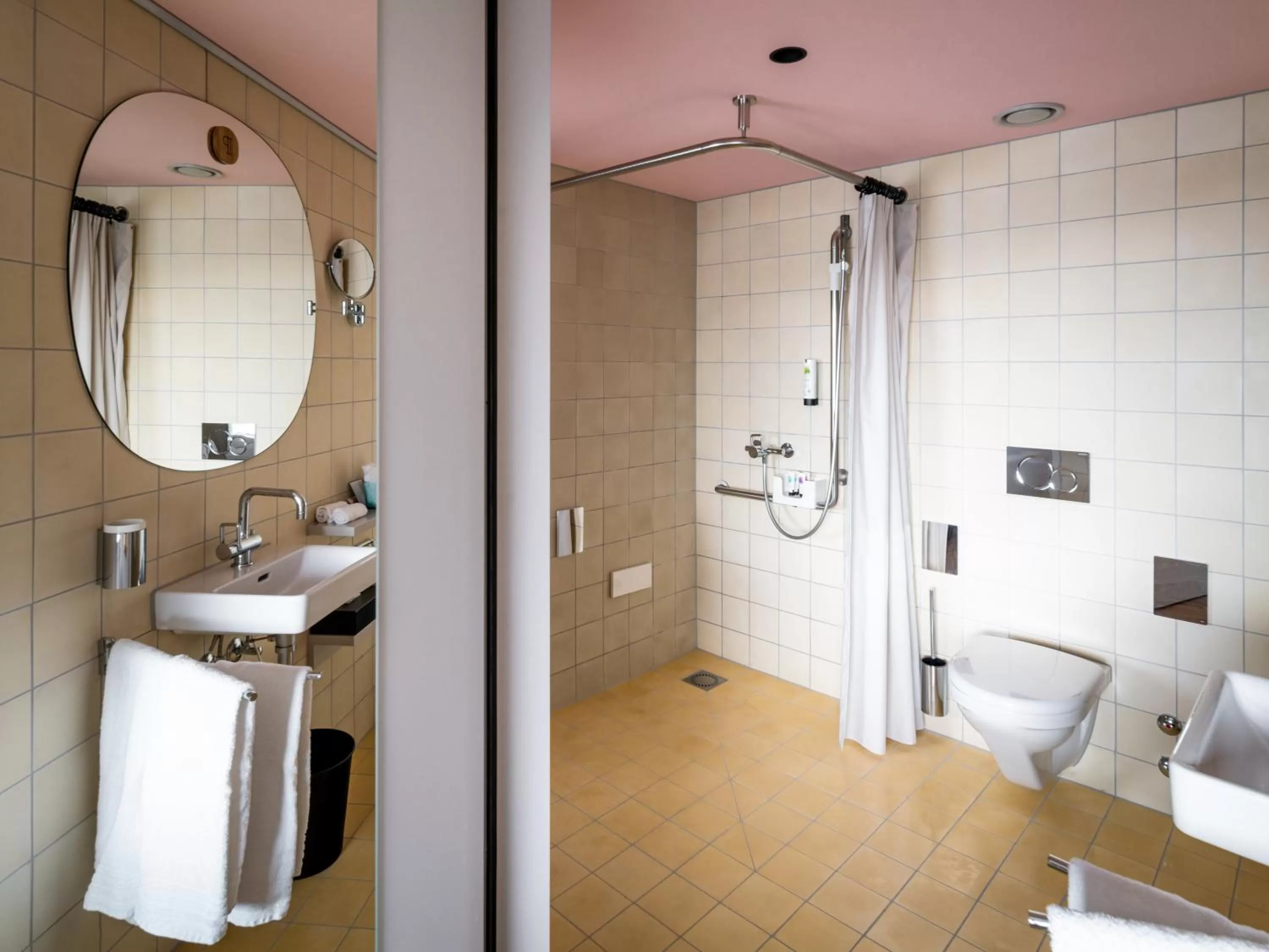 Shower in Placid Hotel Design & Lifestyle Zurich