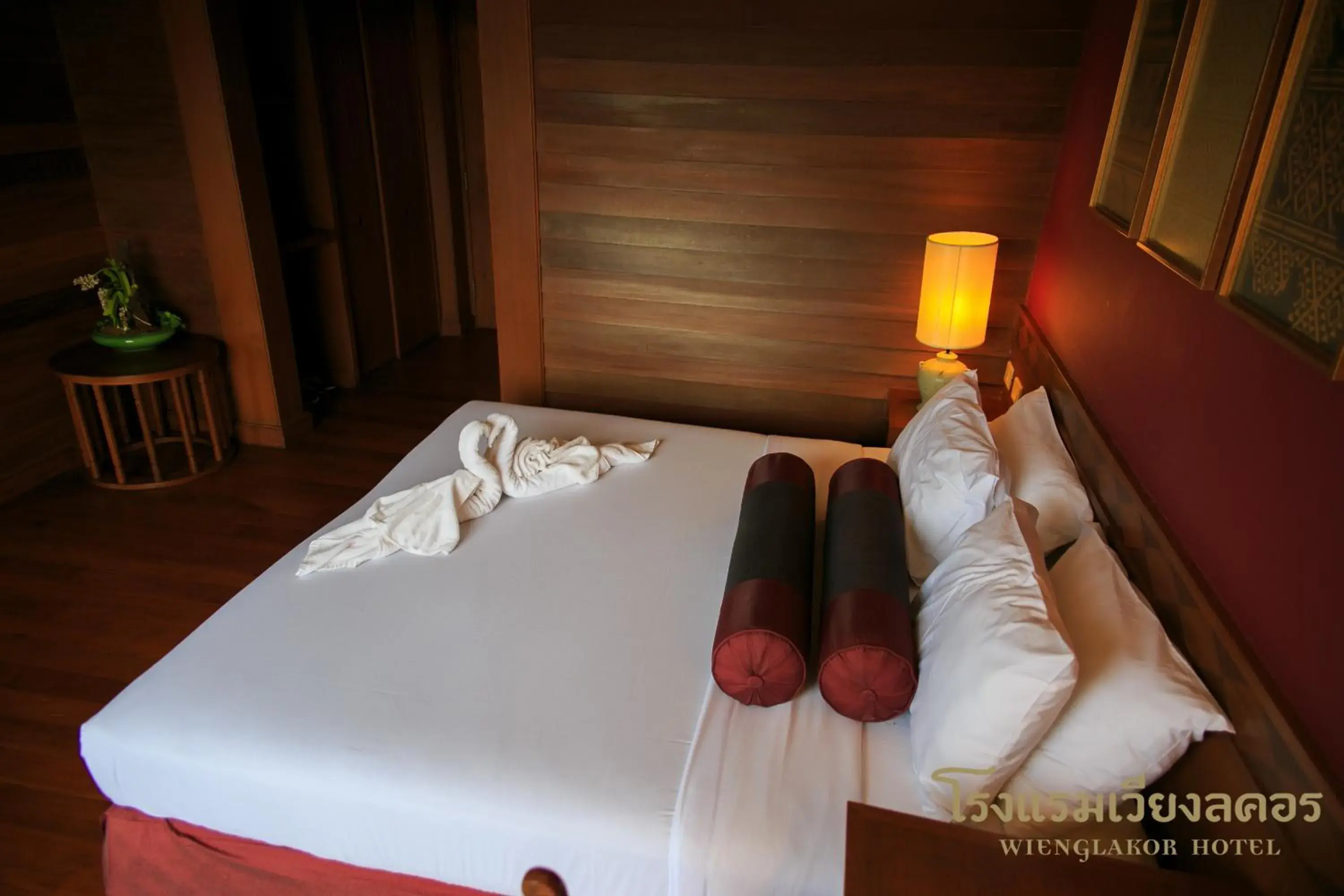 Bed in Wienglakor Hotel (SHA Extra Plus)