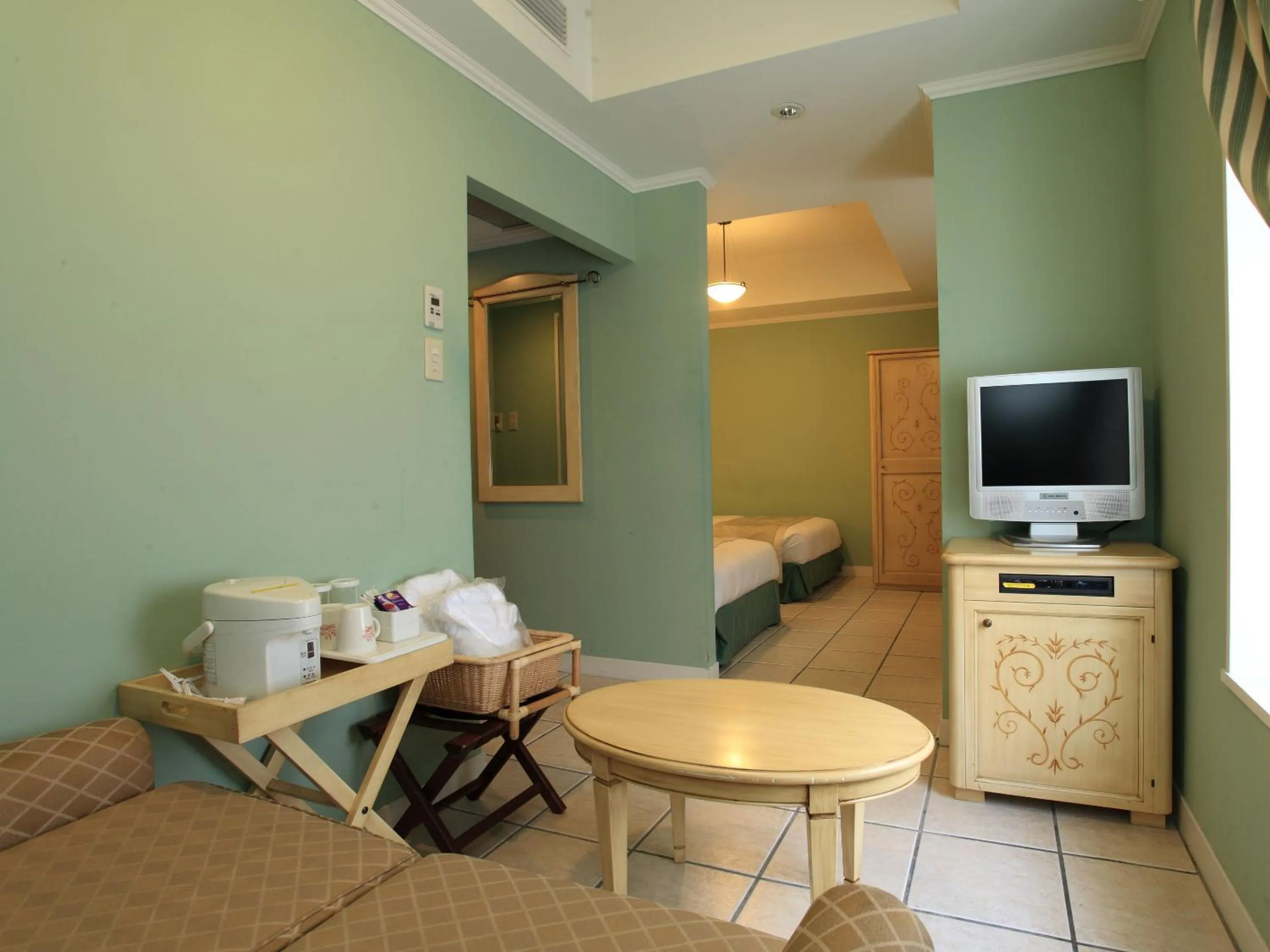 Deluxe Twin Room - Non-Smoking (31sqm) in Hotel Monterey Lasoeur Ginza