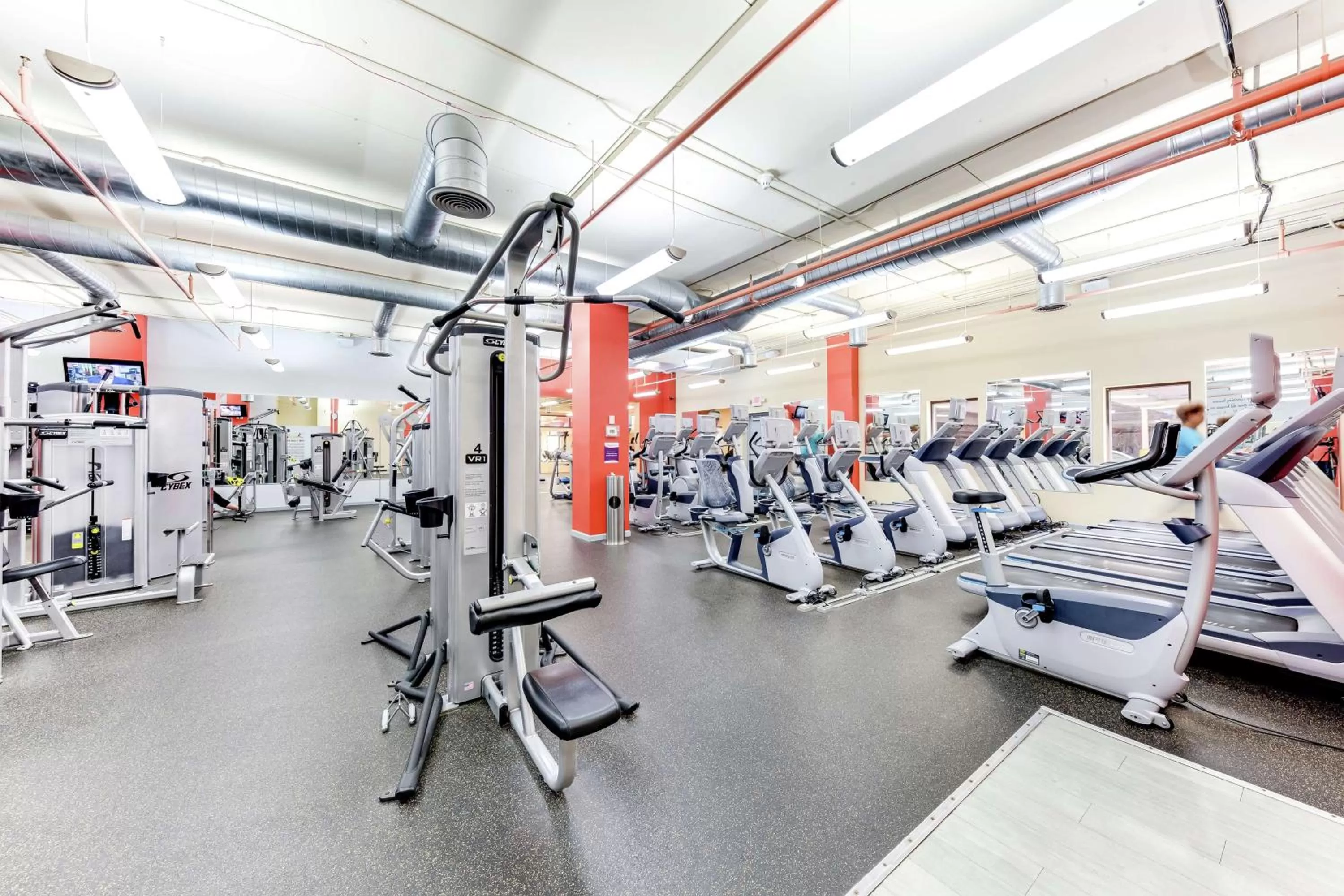 Fitness centre/facilities in DoubleTree by Hilton Binghamton