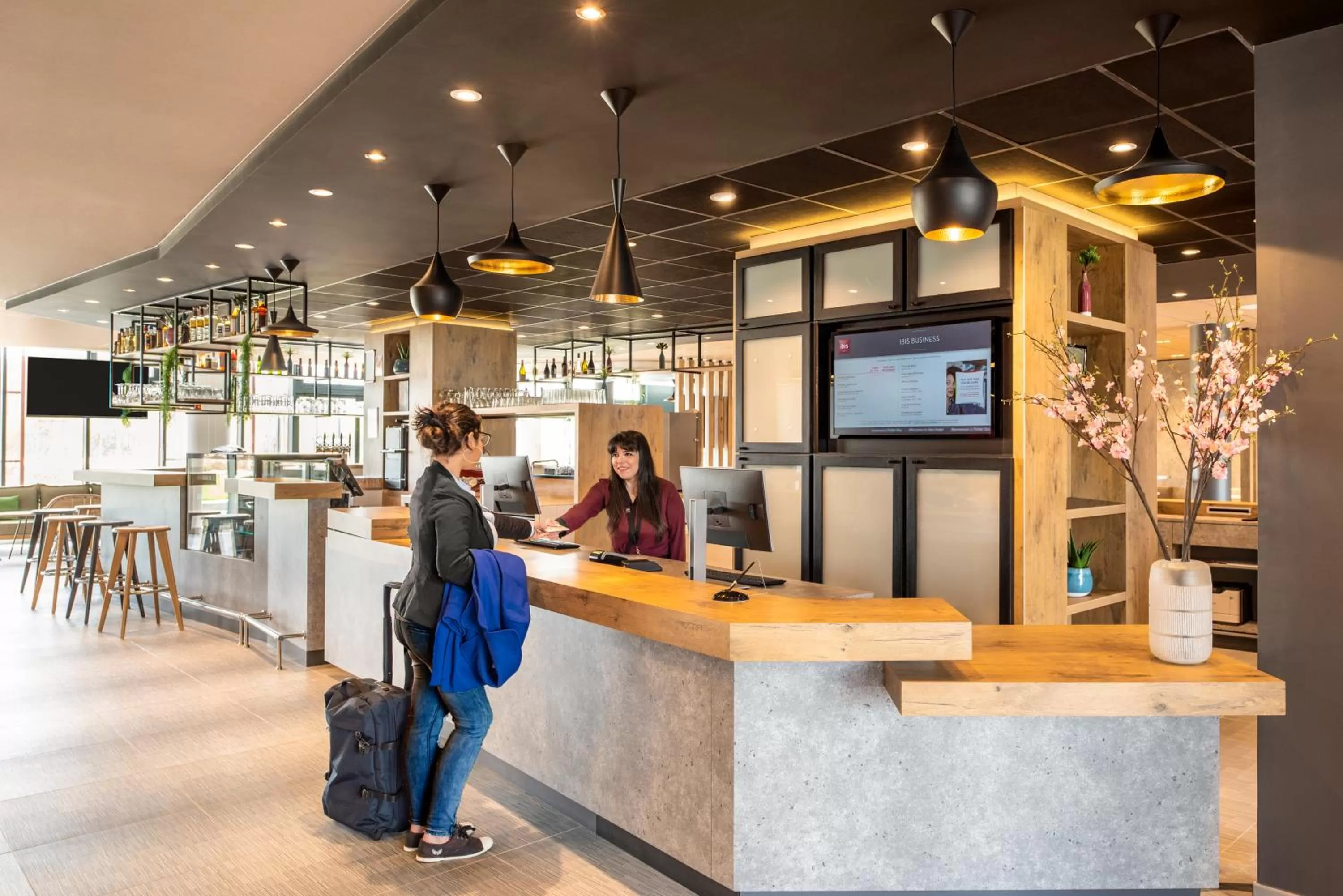 Lobby or reception in ibis Gonesse Le Bourget