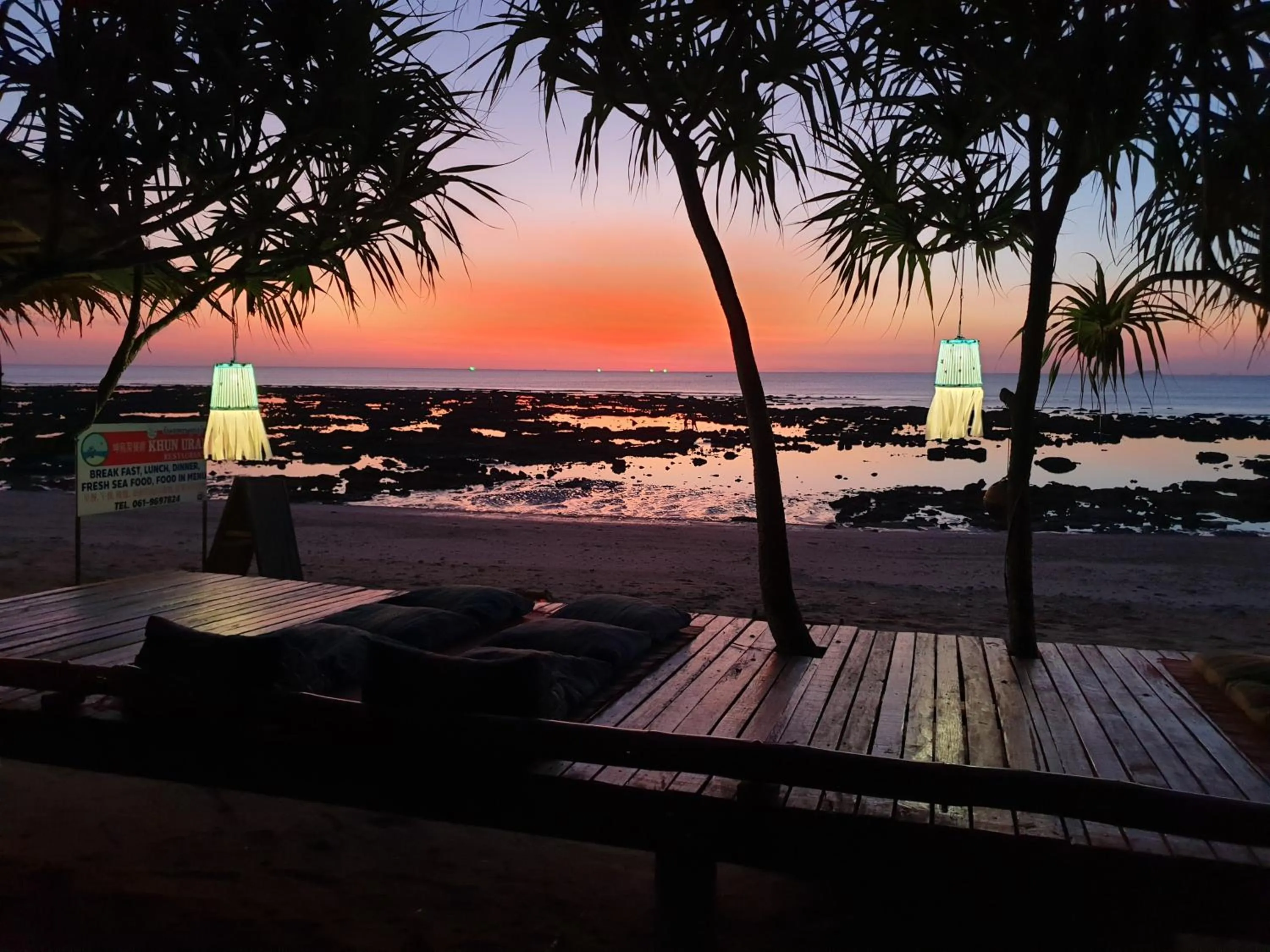 Beach in Lanta Family resort