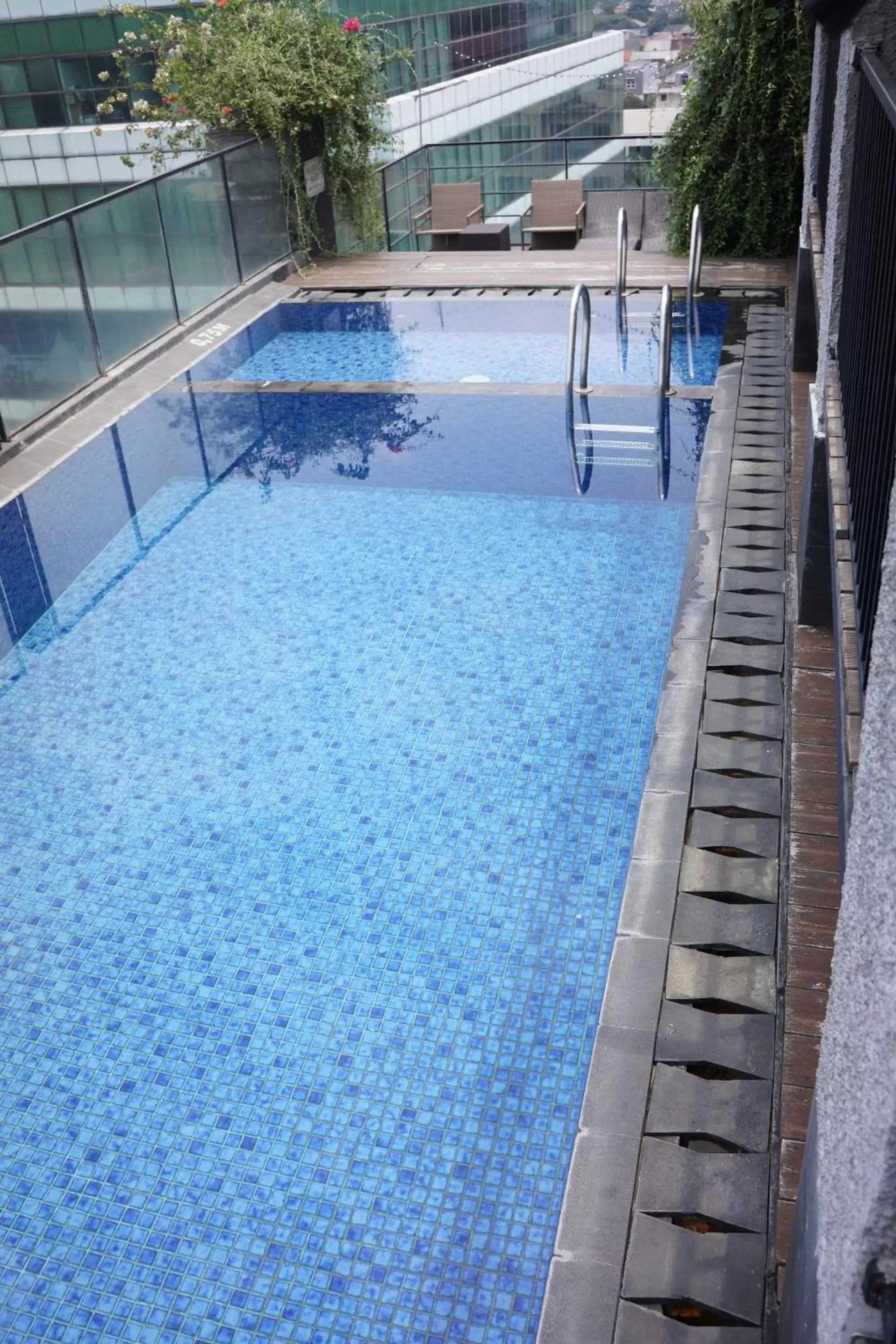 Swimming pool in Liberta Hotel Kemang Swimming pool in Liberta Hotel Kemang
