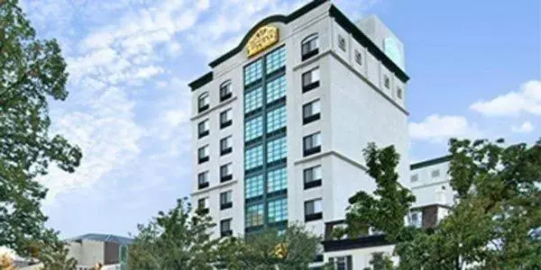 Property Building in Marco LaGuardia Hotel & Suites