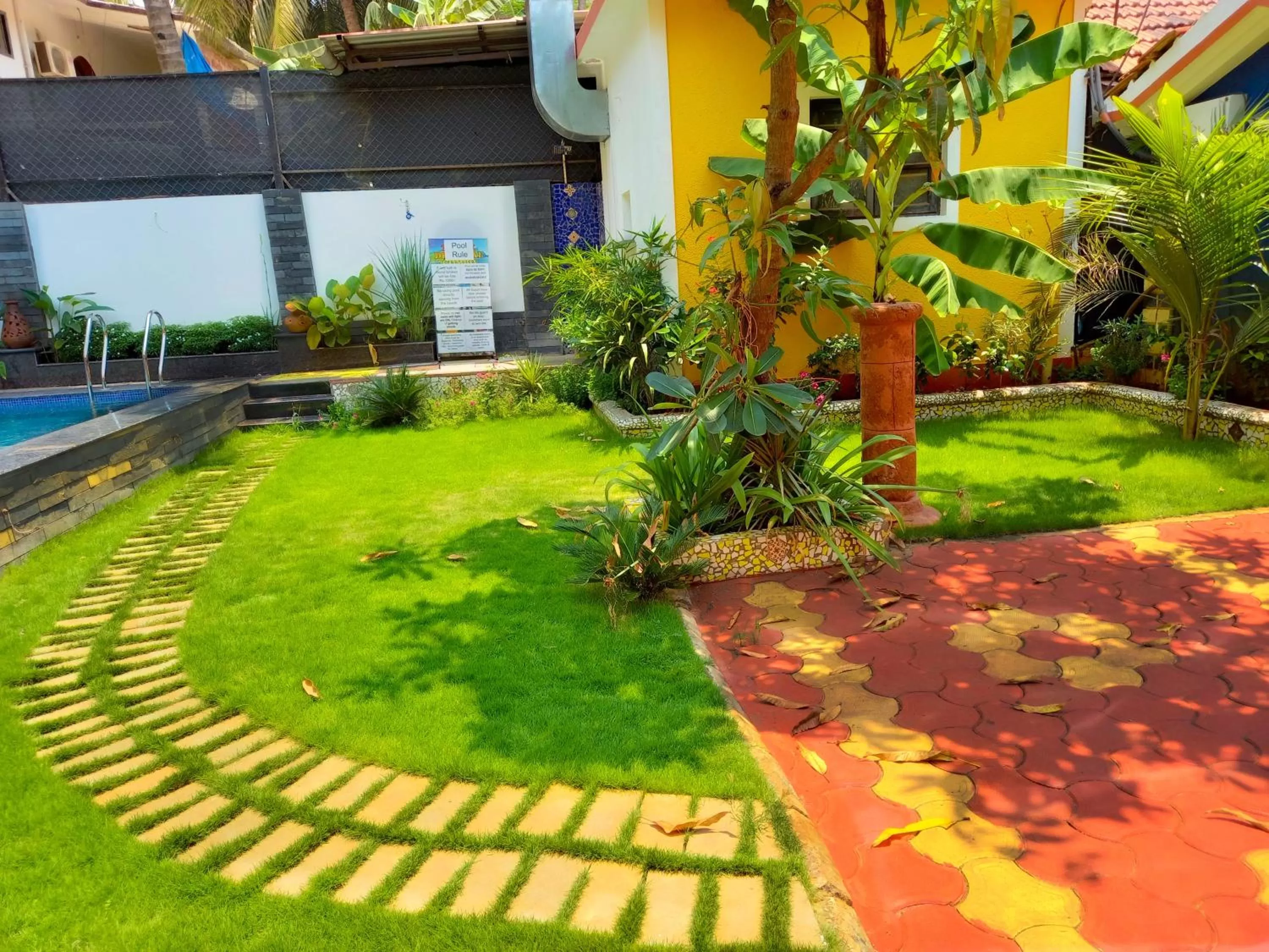 Day in Casa Salvador