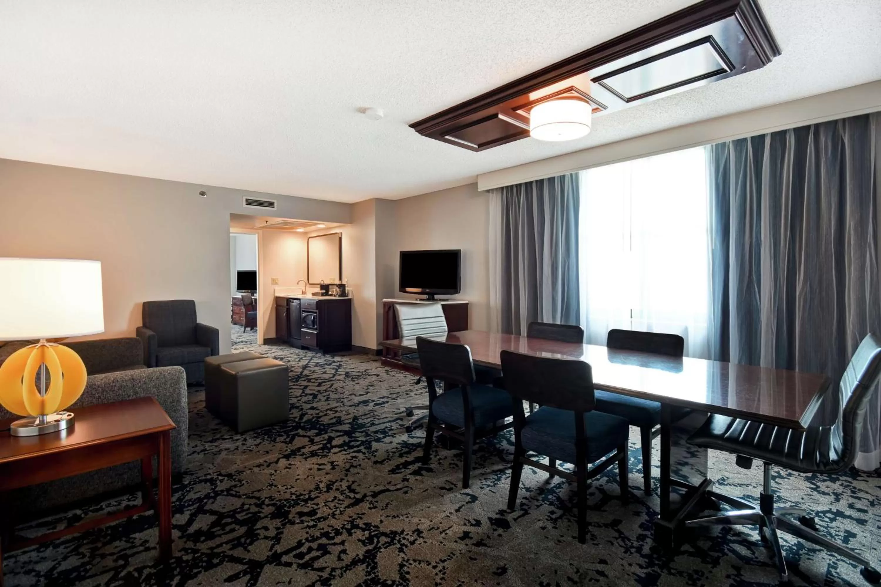 Living room in Embassy Suites Montgomery - Hotel & Conference Center