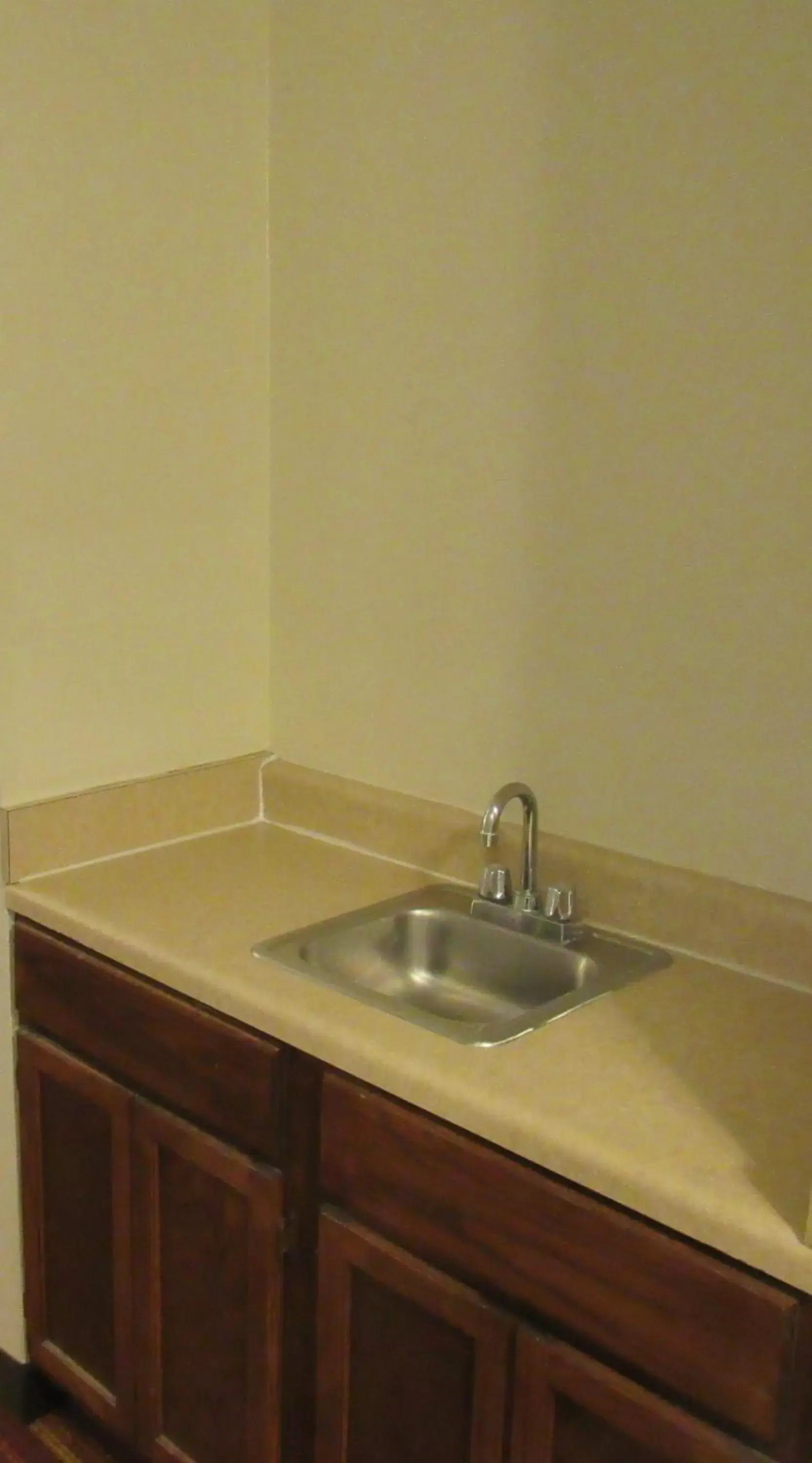 Kitchen/Kitchenette in Stay Inn & Suites Montgomery