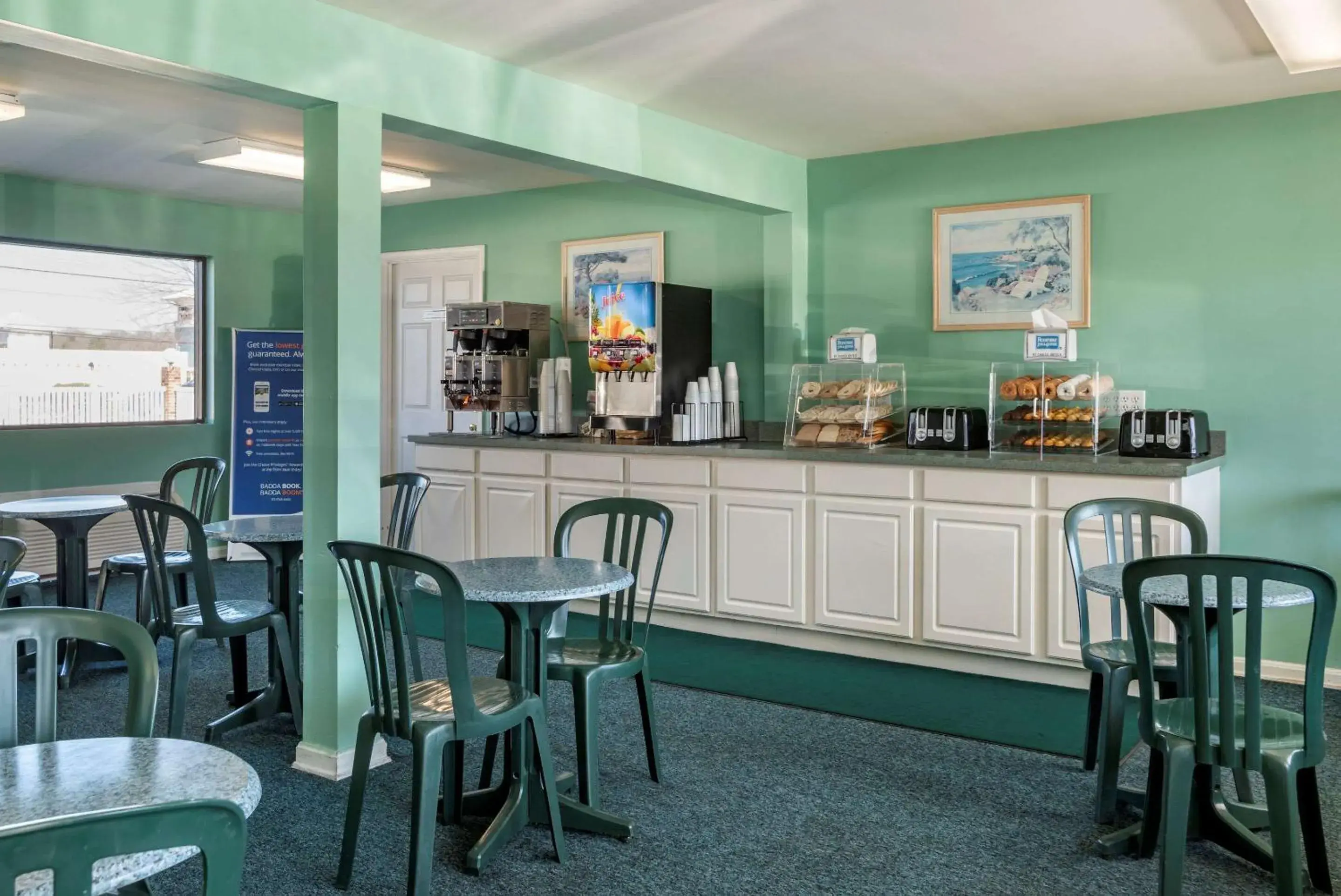 Breakfast, Restaurant/Places to Eat in Rodeway Inn & Suites - Rehoboth Beach