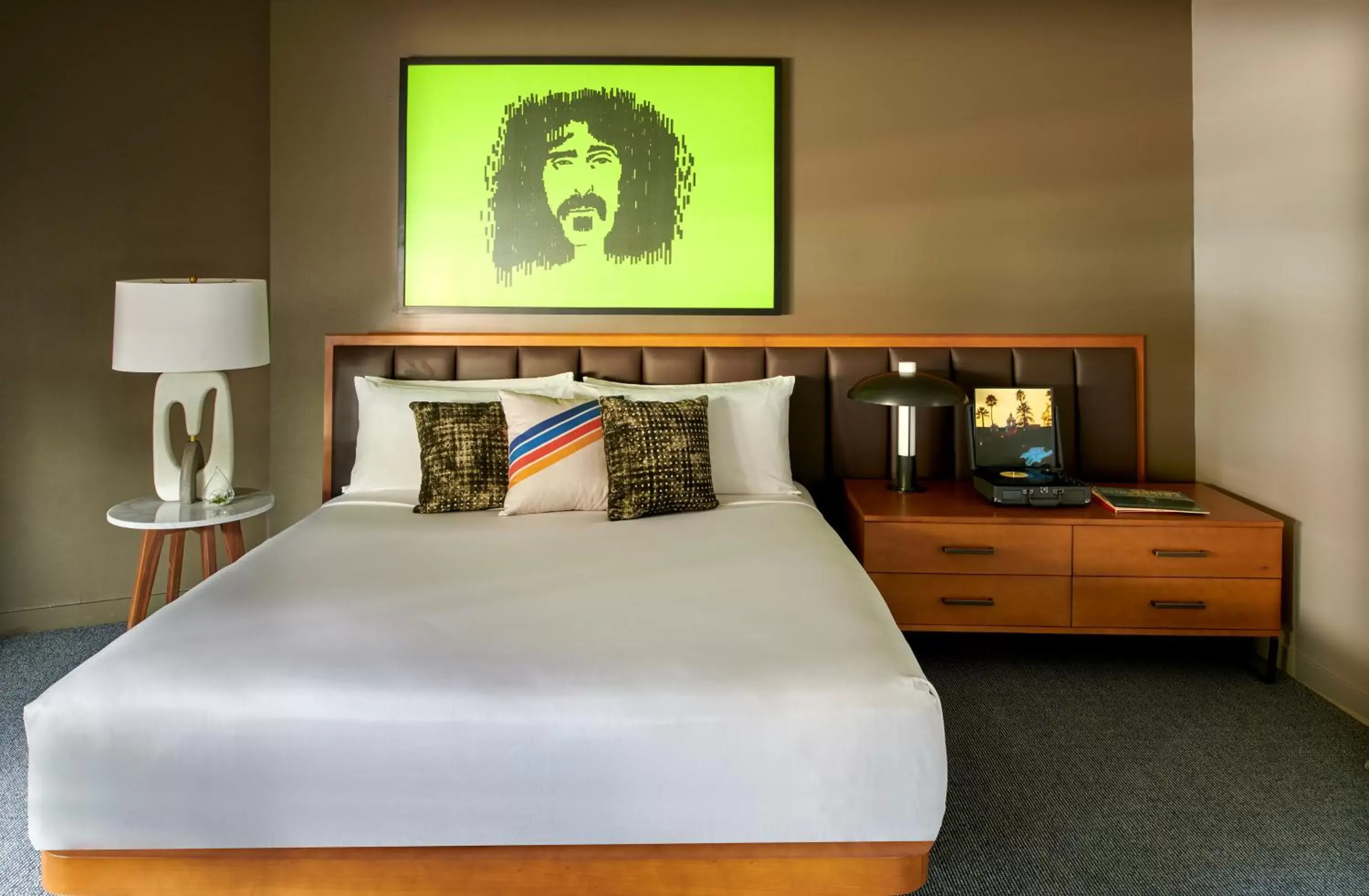 Photo of the whole room, Bed in Hotel Ziggy Los Angeles