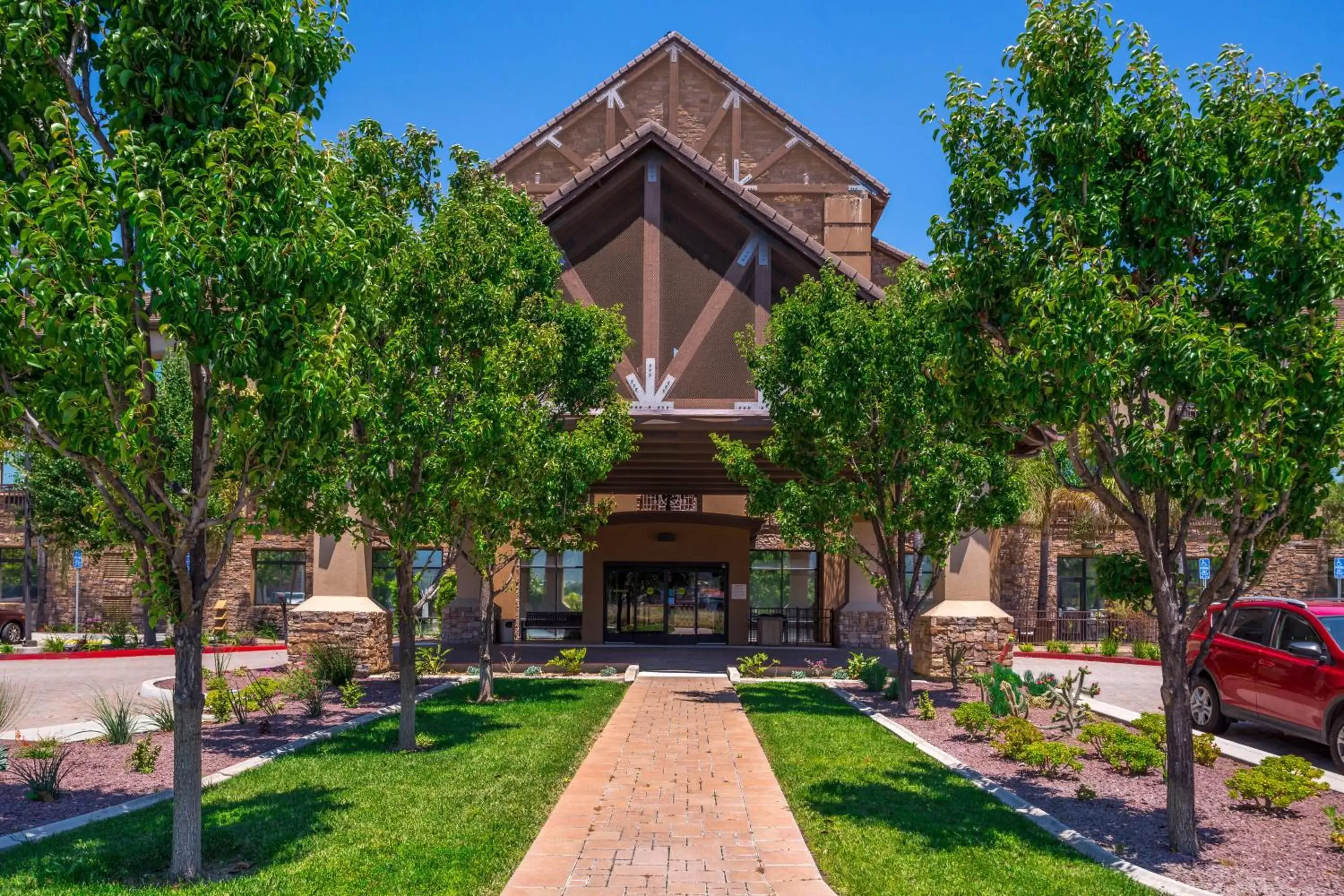 Property Building in SpringHill Suites Temecula Valley Wine Country