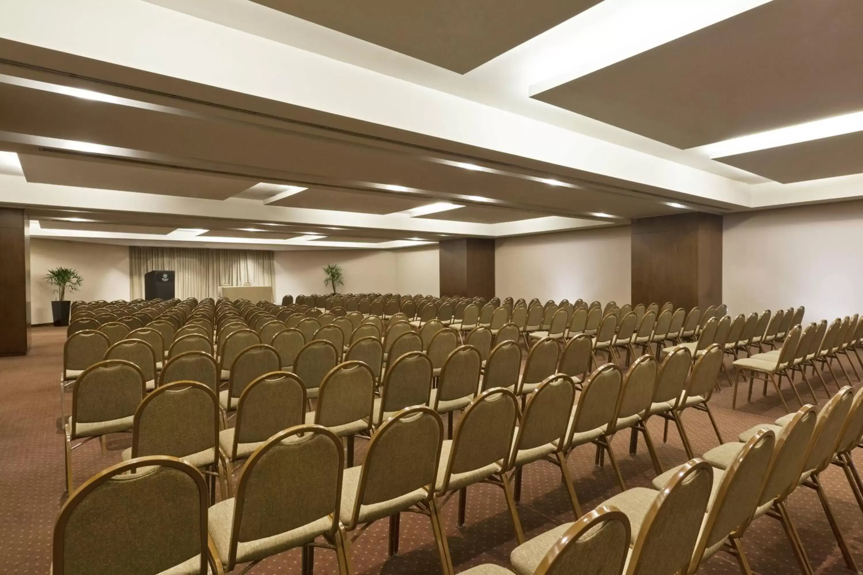 Meeting/conference room in Libertador Hotel