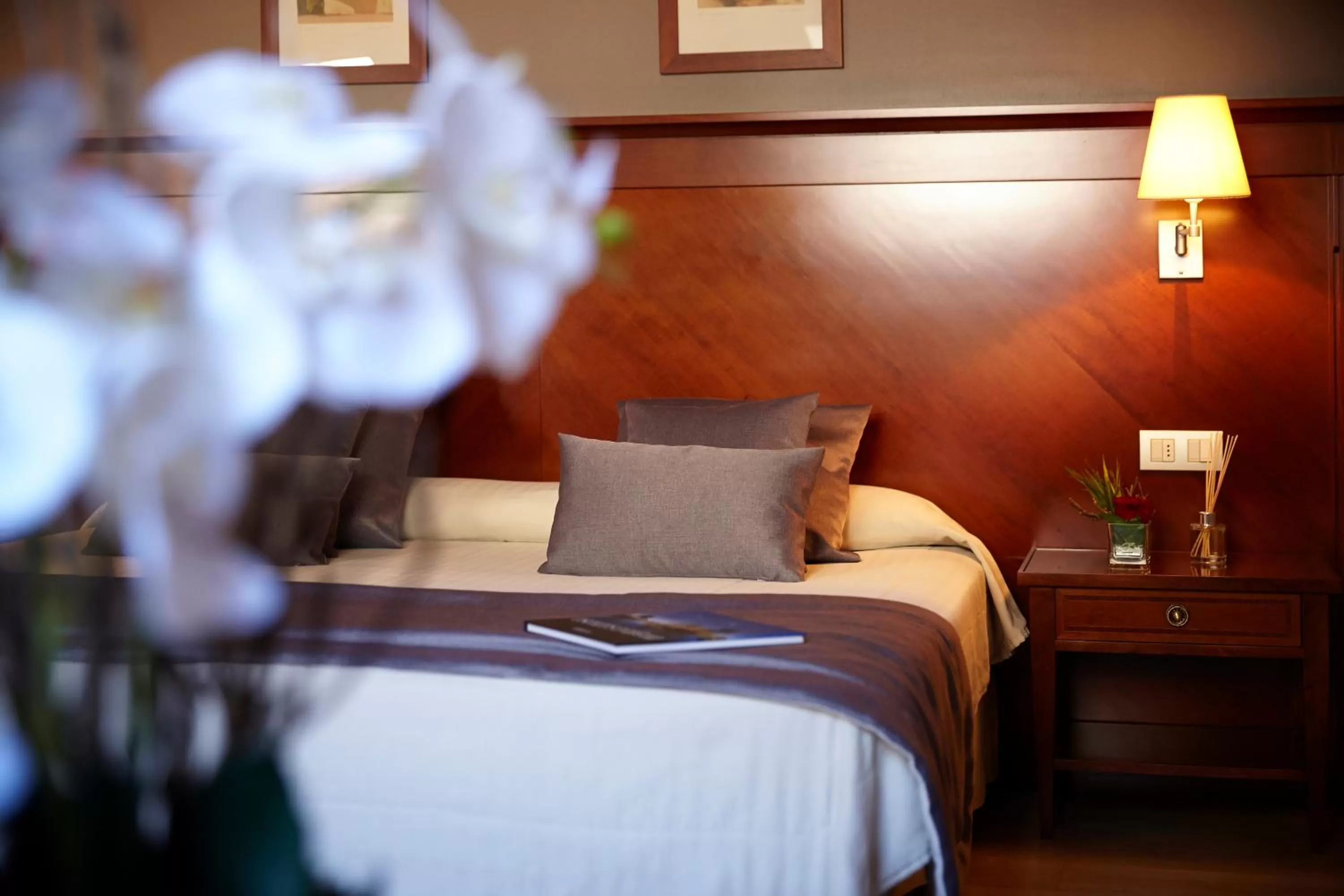 Bedroom, Bed in Fènix Hotel