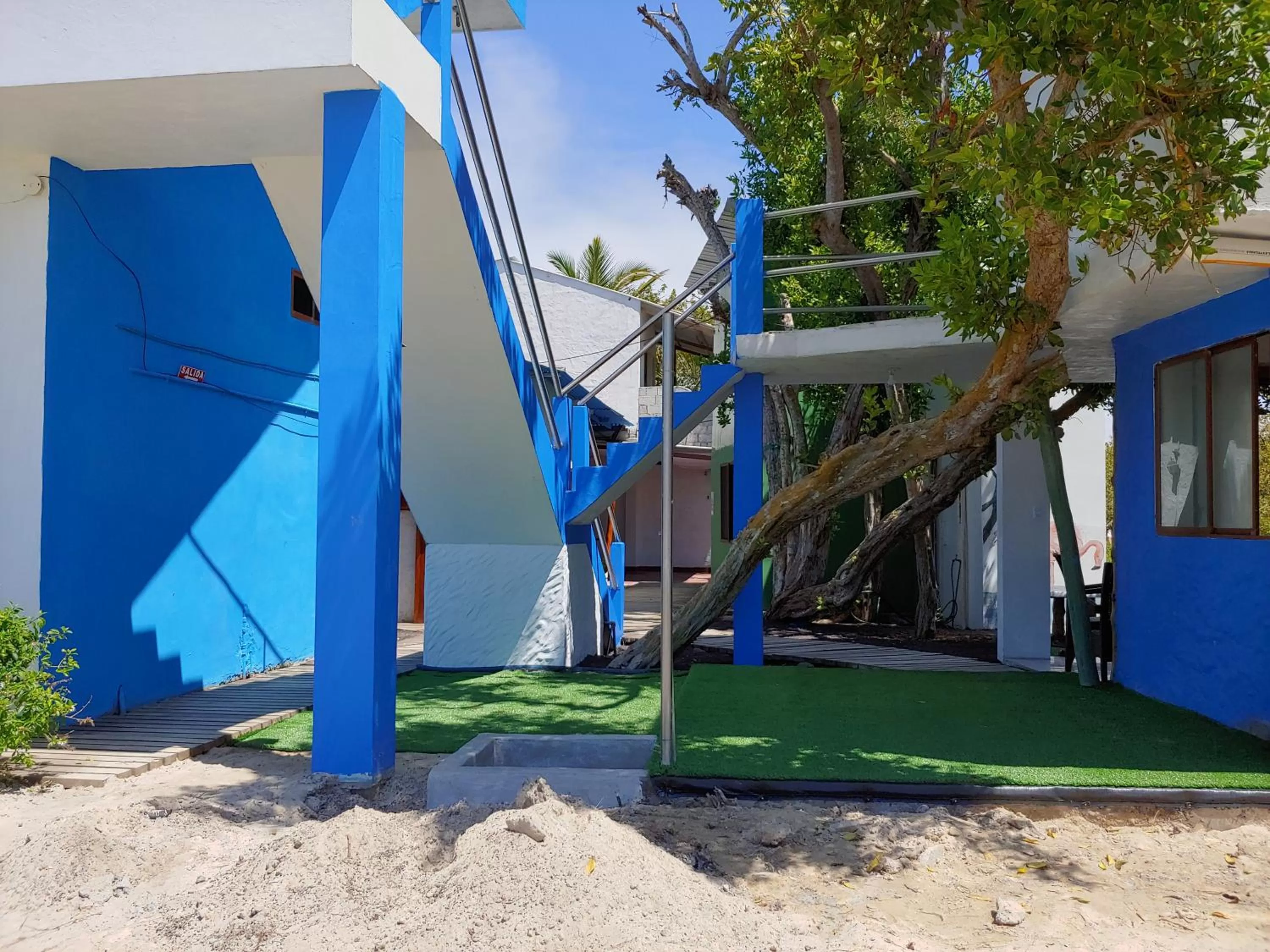 Property building in Hotel La Jungla