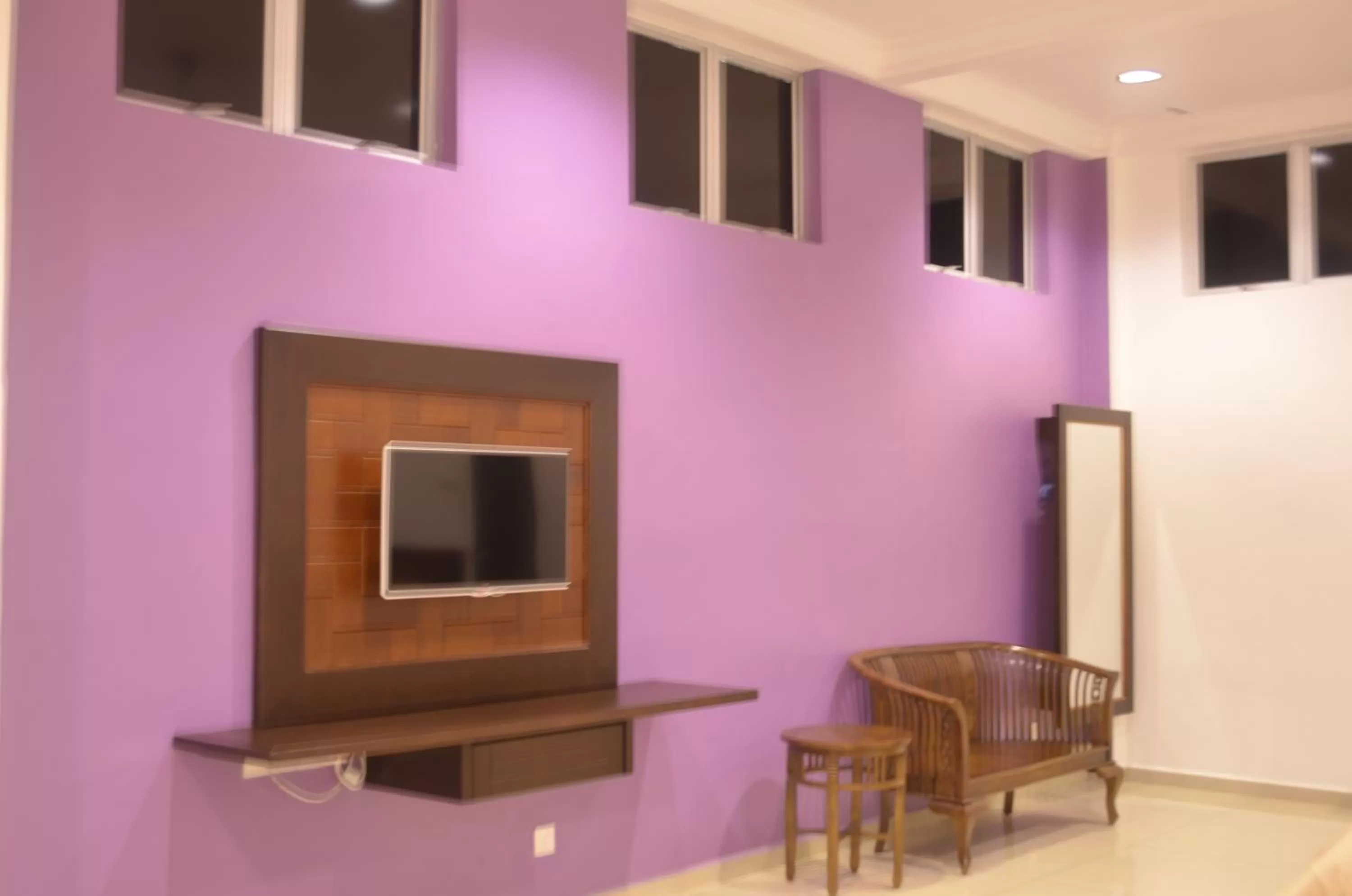 TV and multimedia in LSH Rest House