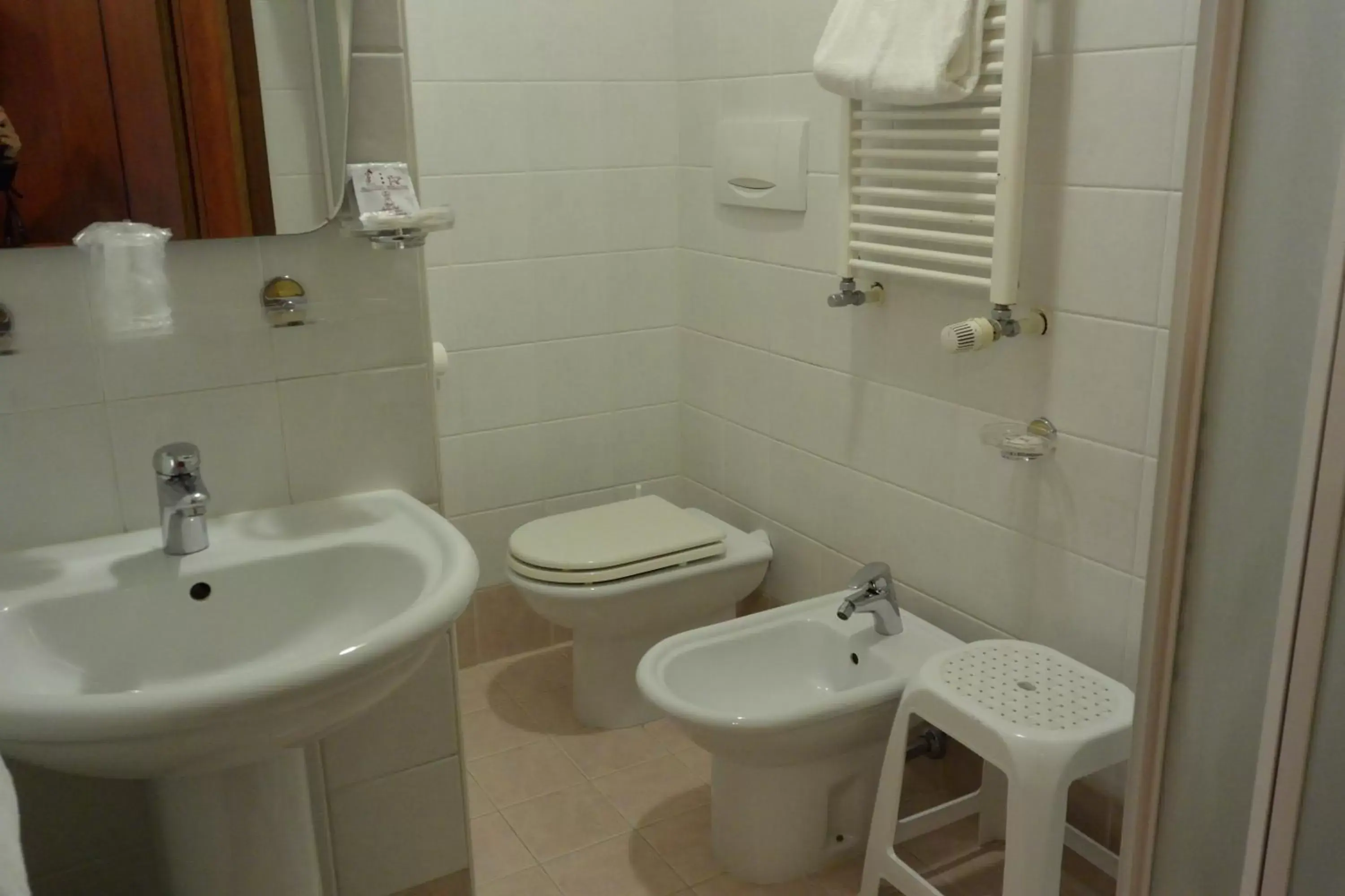 Toilet, Bathroom in Hotel Belle Arti