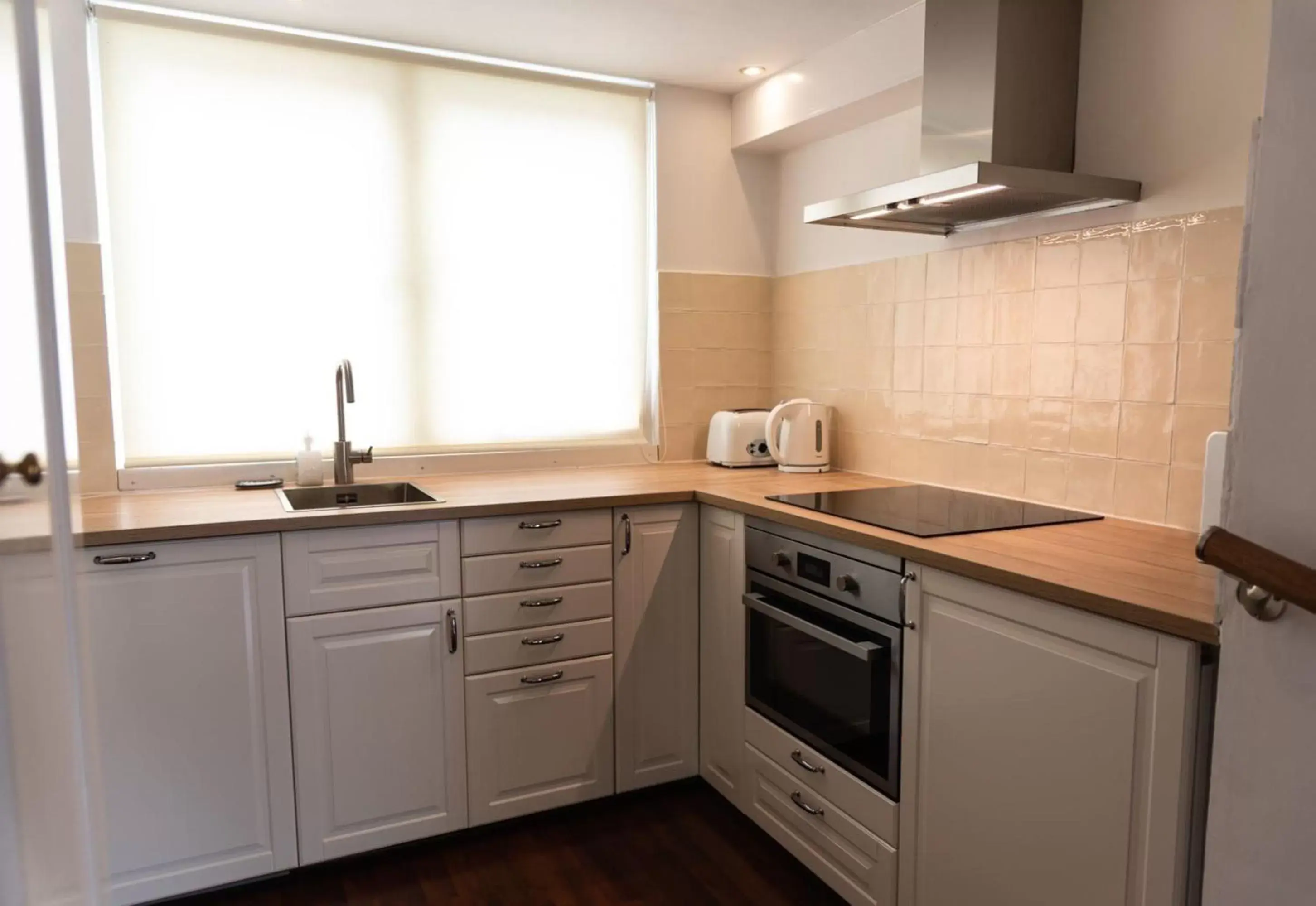 Kitchen or kitchenette, Kitchen/Kitchenette in Prinsen Apartment