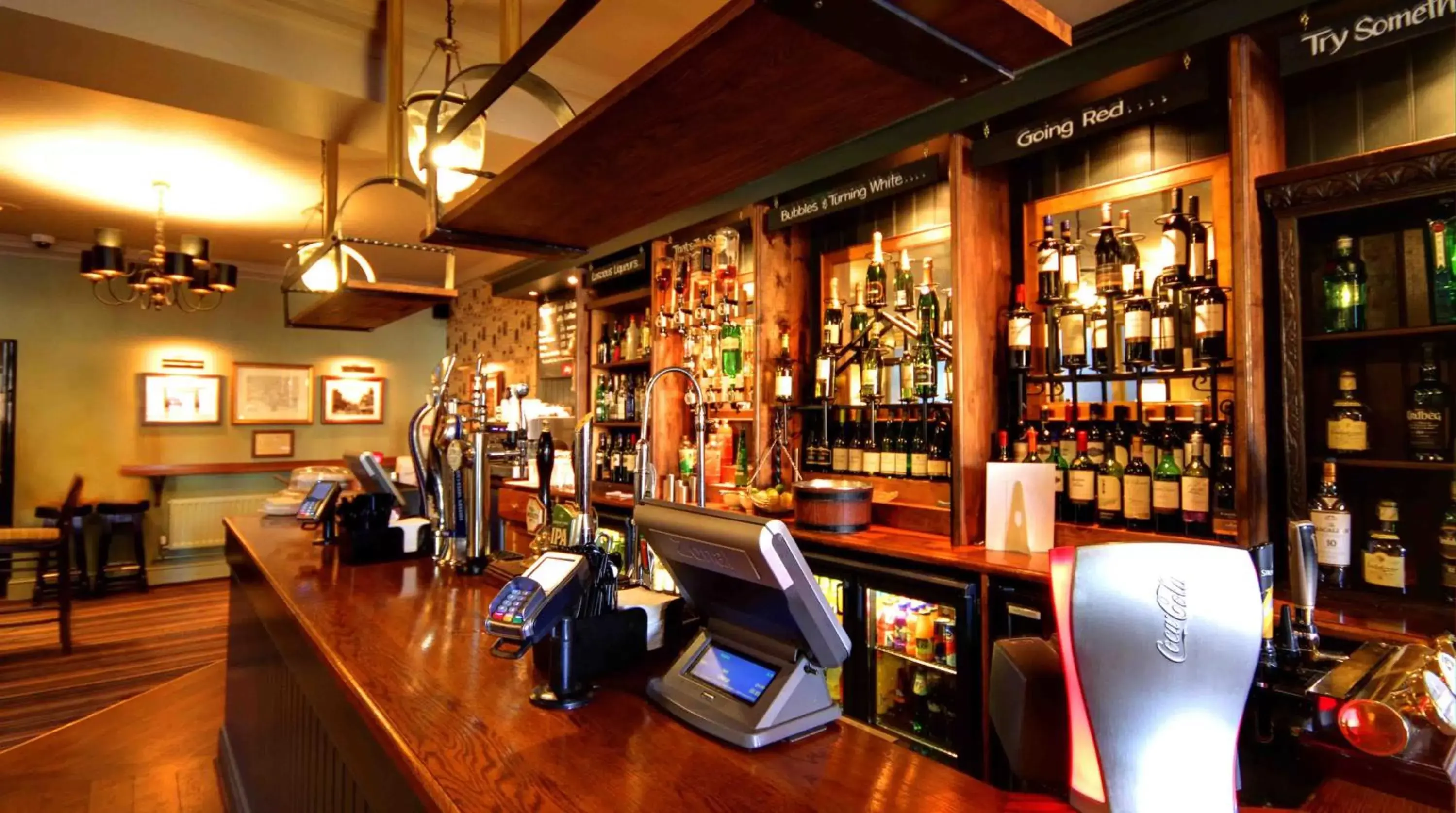 Lounge or bar in King's Head Hotel By Greene King Inns