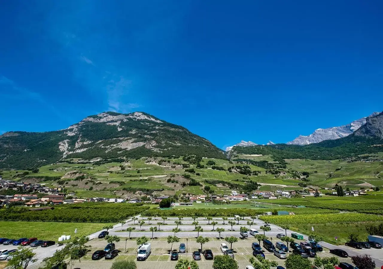 Mountain view in Hôtel des Bains de Saillon