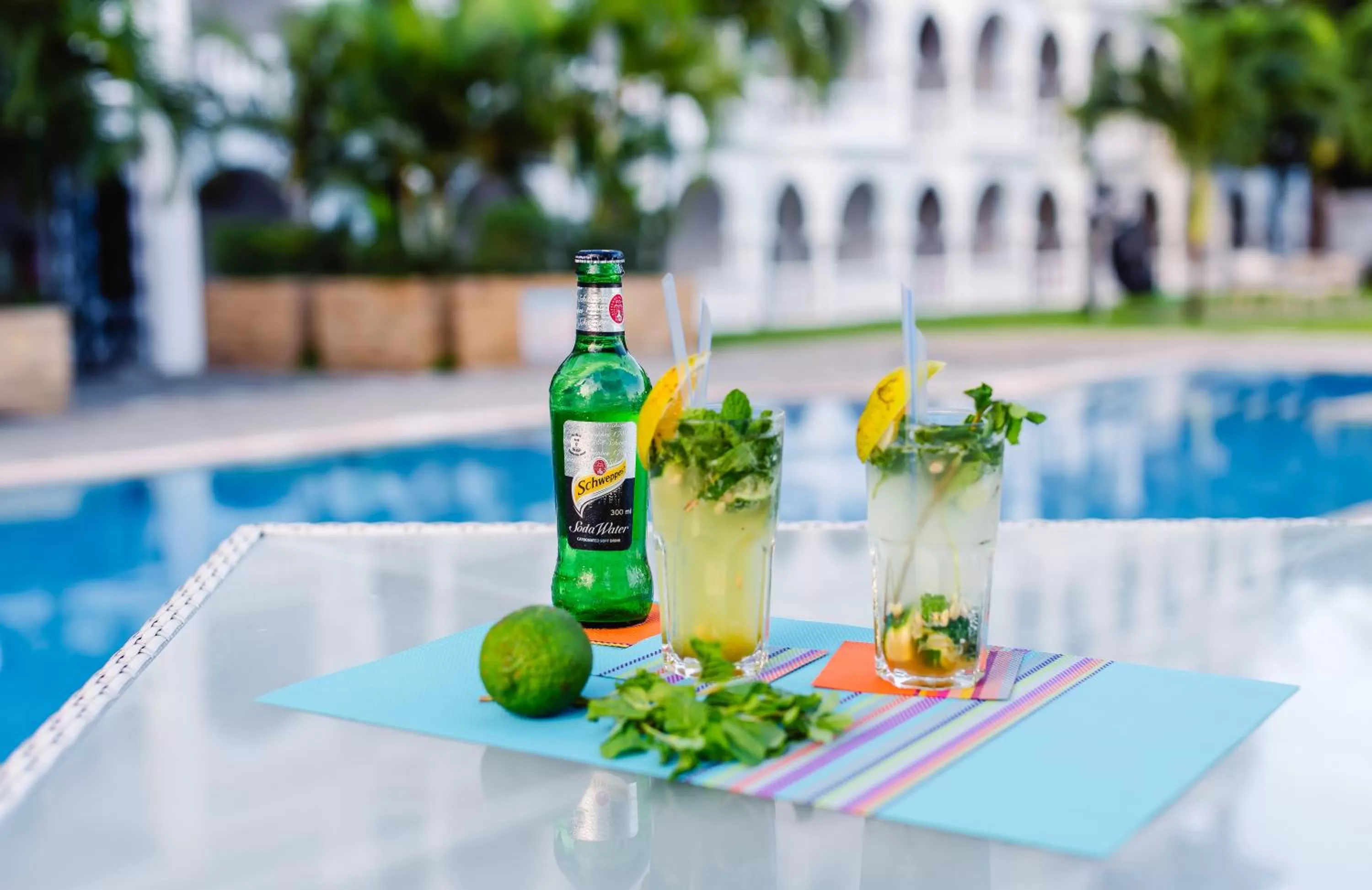 Swimming pool in CityBlue Creekside Hotel & Suites