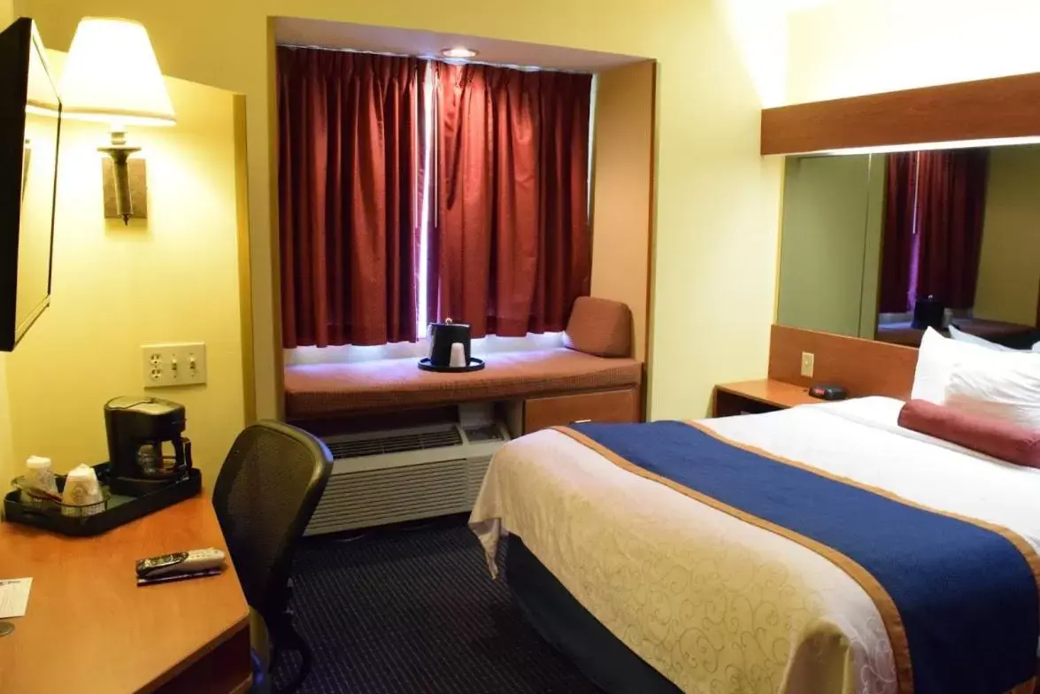 Photo of the whole room, Bed in Inn at the Finger Lakes Photo of the whole room, Bed in Inn at the Finger Lakes