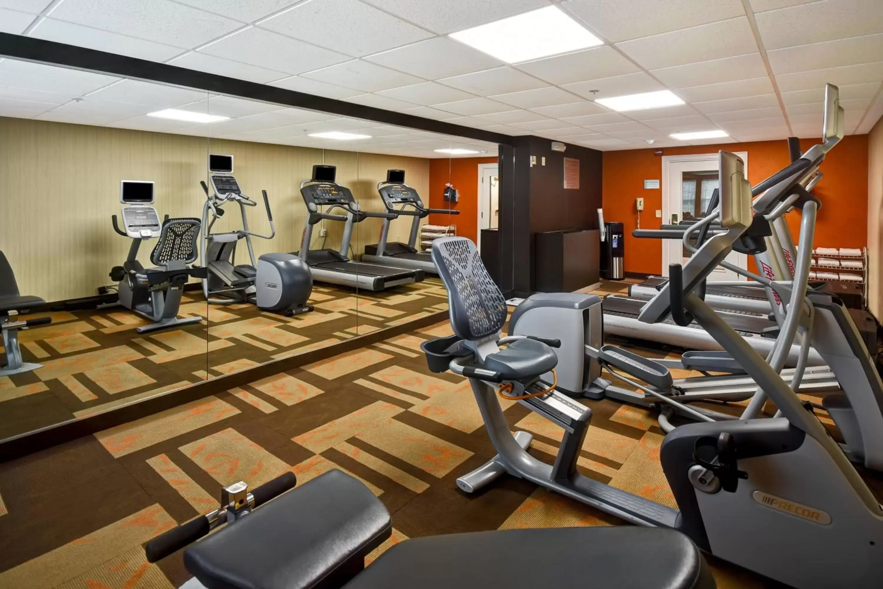 Fitness centre/facilities, Fitness Center/Facilities in Courtyard Cape Cod Hyannis